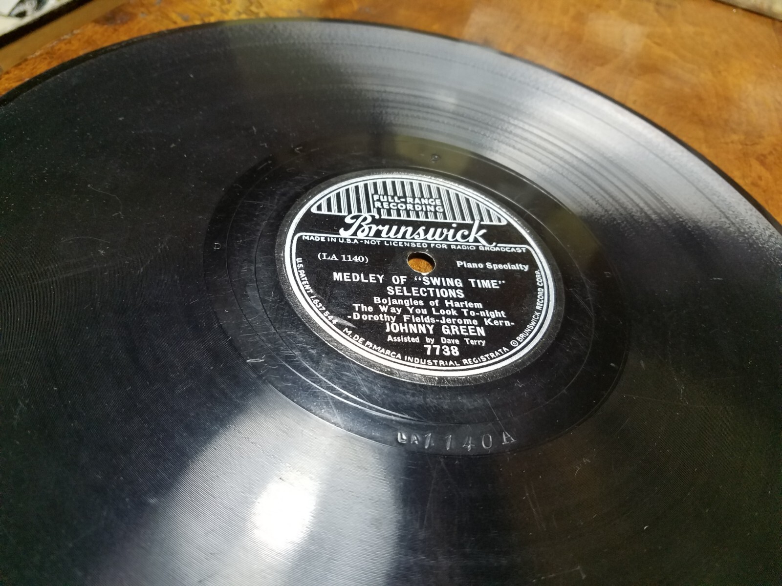 78RPM Brunswick Johnny Green – Medley Of “Swing Time” Selections, average V VG