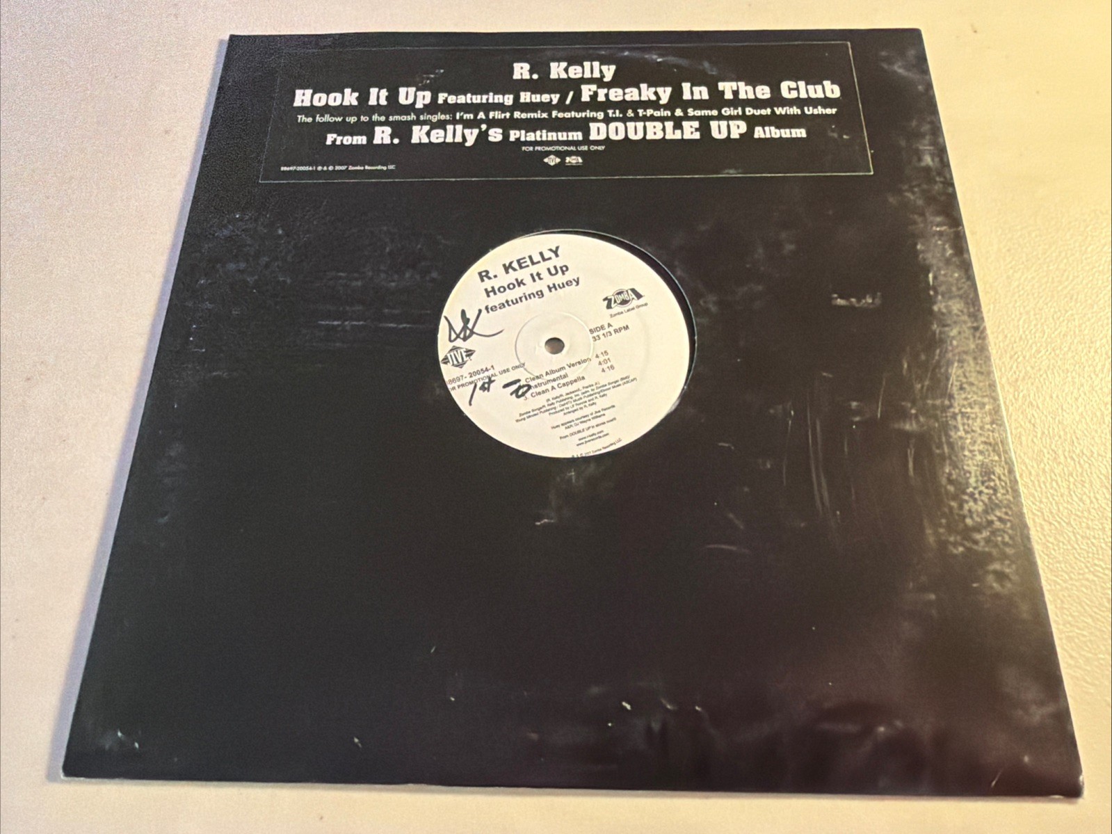 R. KELLY Feat. HUEY – HOOK IT UP / FREAKY IN THE CLUB – 12″ VINYL PROMO 2007