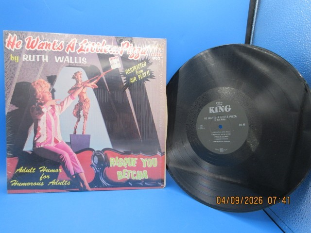 Vintage Vinyl Record Album He Wants A Little Pizza by Ruth Wallis Comedienne