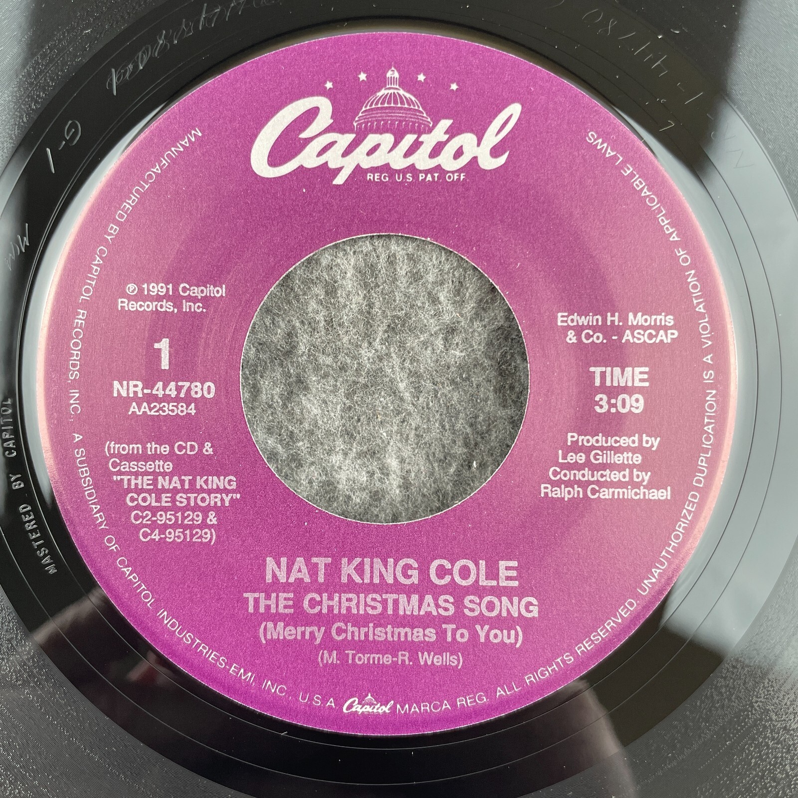 NAT KING COLE The Christmas Song / Unforgettable 45 Capitol NR-44780 UNPLAYED