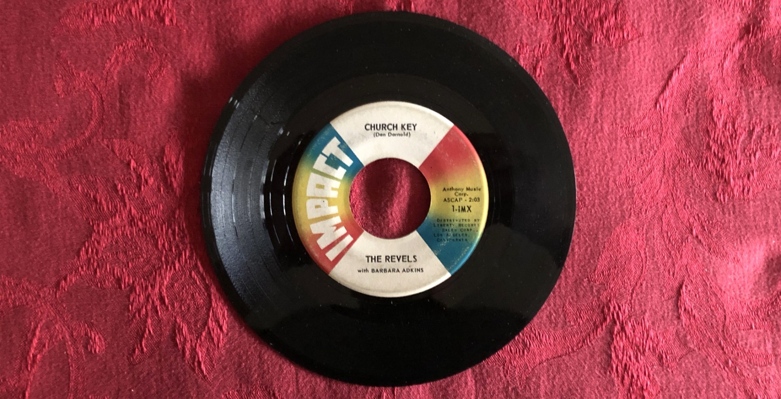 5 Surf 45s, Revels, Chariots, Bobby & Bergen, Paul Petersen, Joey & Continentals