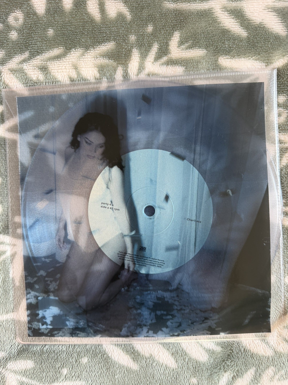 CHARLI XCX “PARTY 4 U” RSD 2026 CLEAR 7” SINGLE New RECORD STORE DAY
