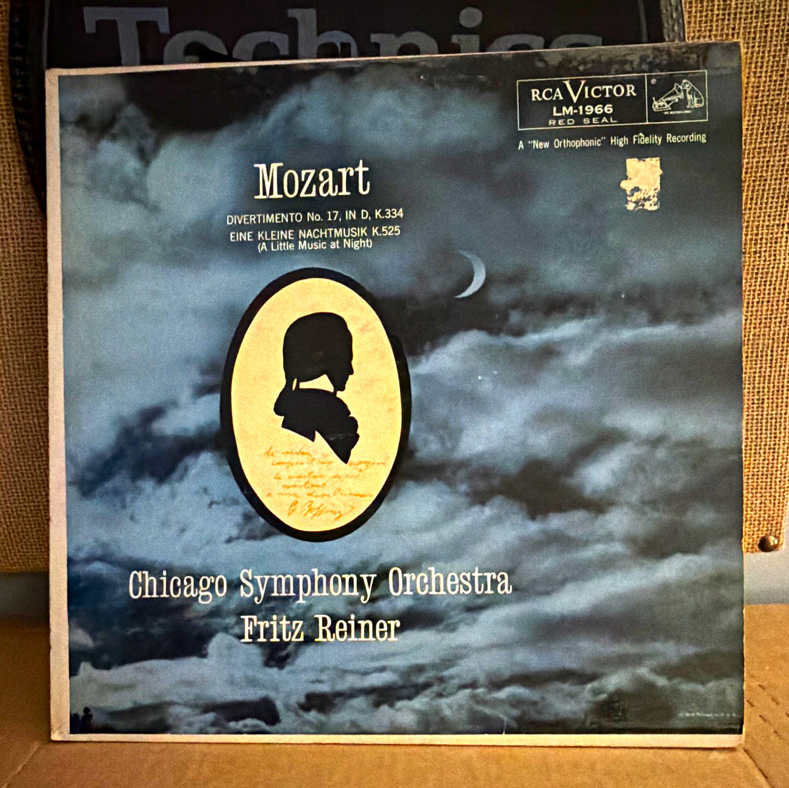 RCA Victor Red Seal Mozart Divertimento 17/Kleine Nachtmusik LP LM-1966