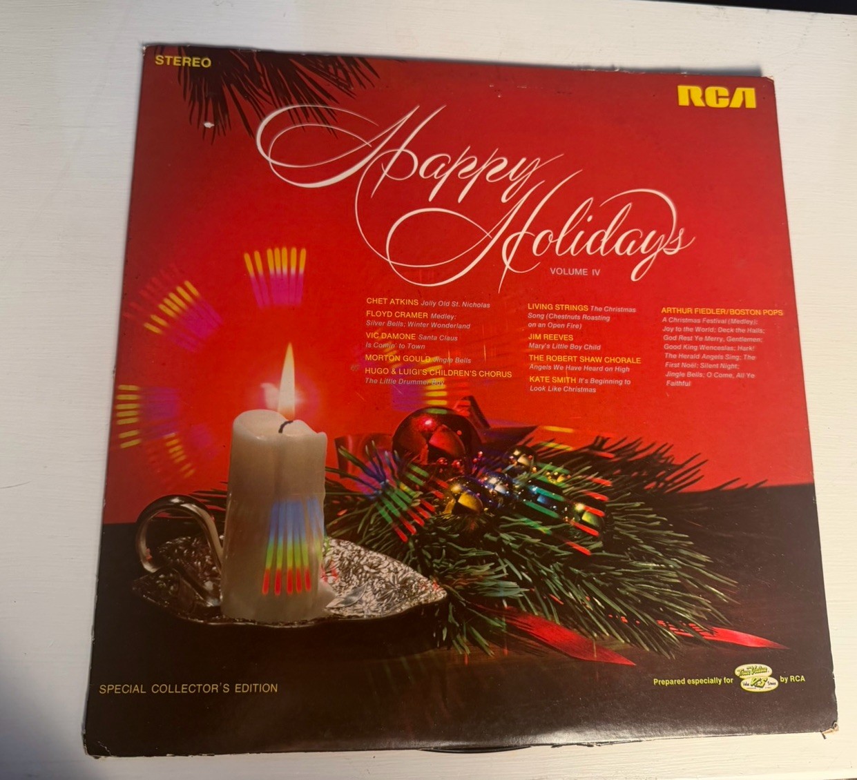Vintage RCA Victor Happy Holidays Volume IV Stereo 12″ Vinyl LP 1968 PRS-267