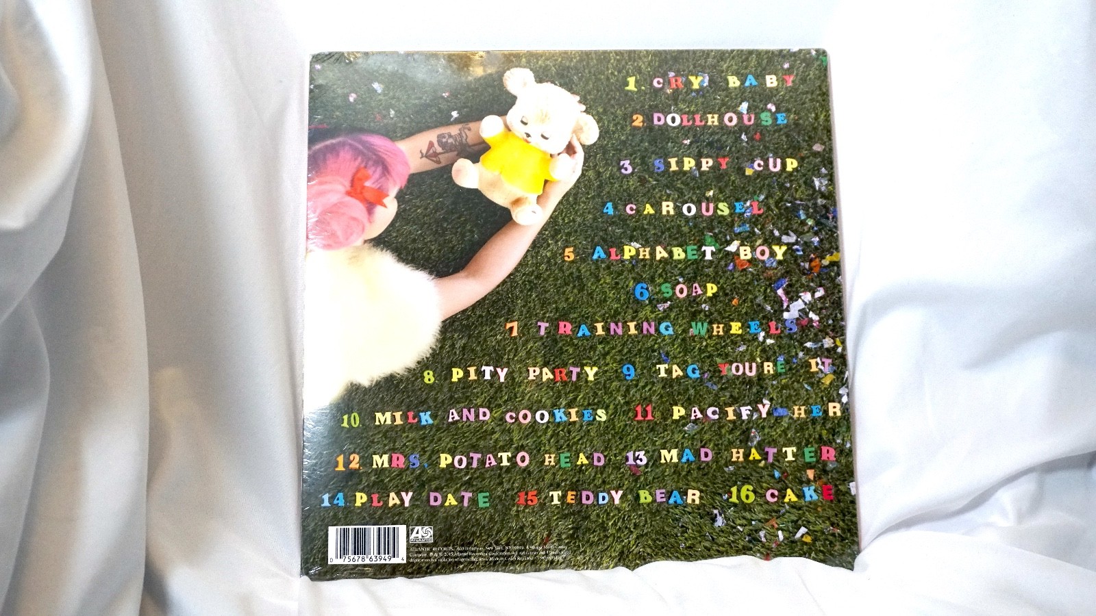 Melanie Martinez – Crybaby Deluxe 3 Bonus Tracks 2-LP Black vinyl NEW SEALED