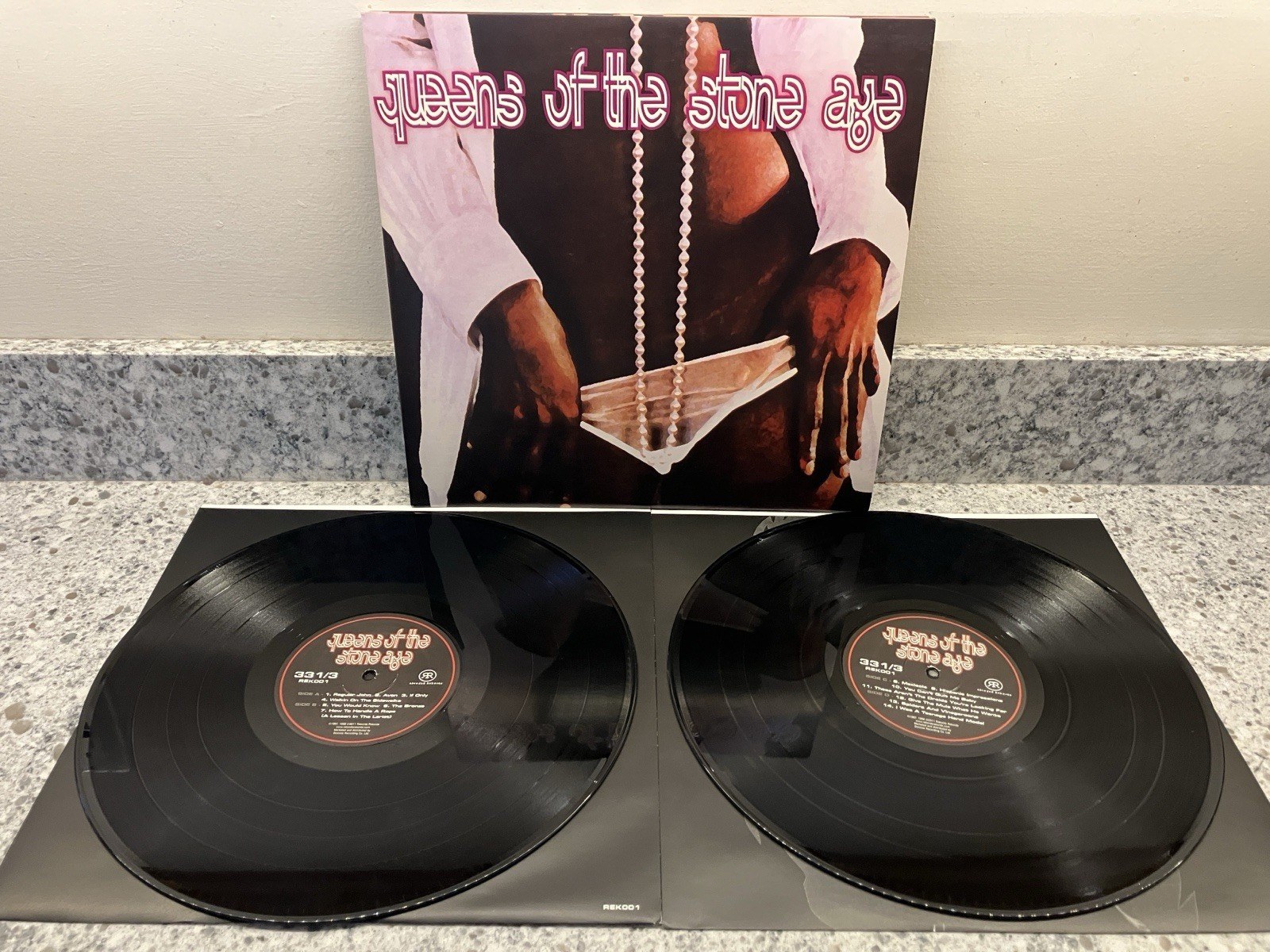 Queens Of The Stone Age – Queens Of The Stone Age ; 2011 2XLP REK001
