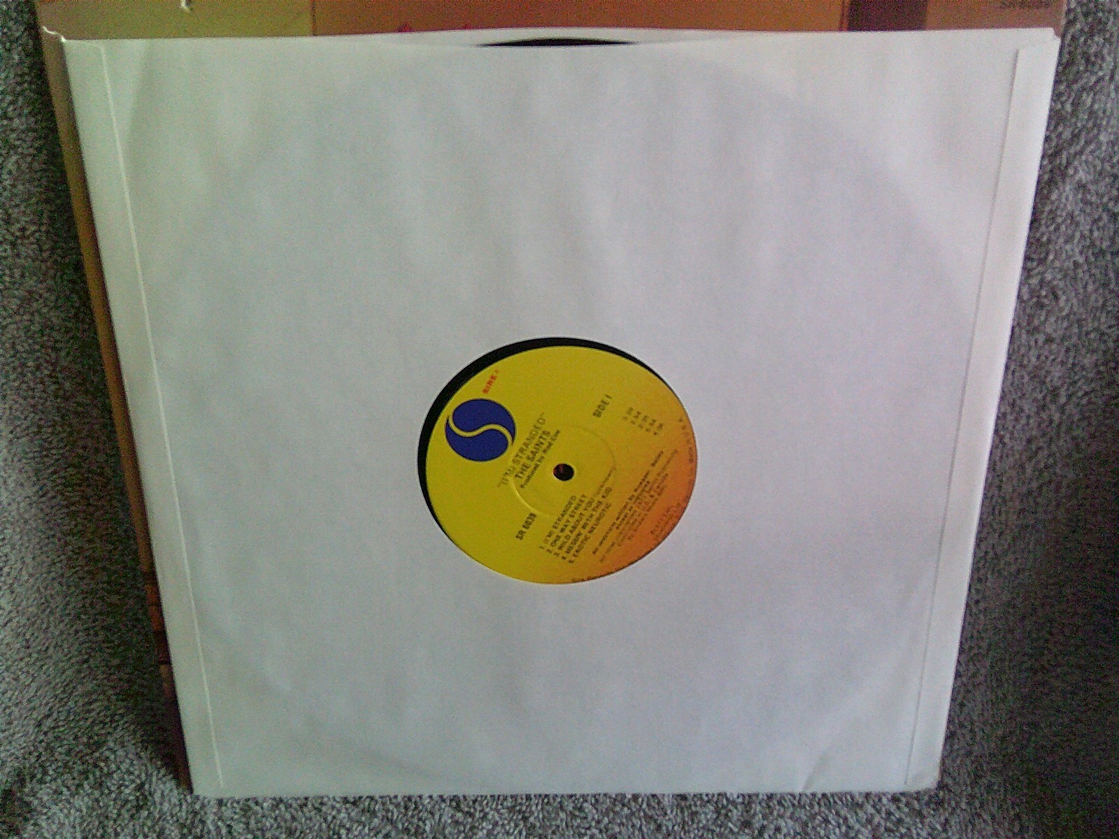 THE SAINTS – (I’M) STRANDED – US 1977 – SIRE – SR 6039 – CUT-OUT NOTCH
