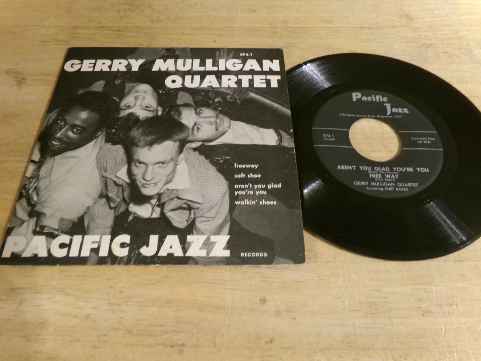 Gerry Mulligan Quartet – 45EP – self-titled – Pacific Jazz EP4-1 w/cvr