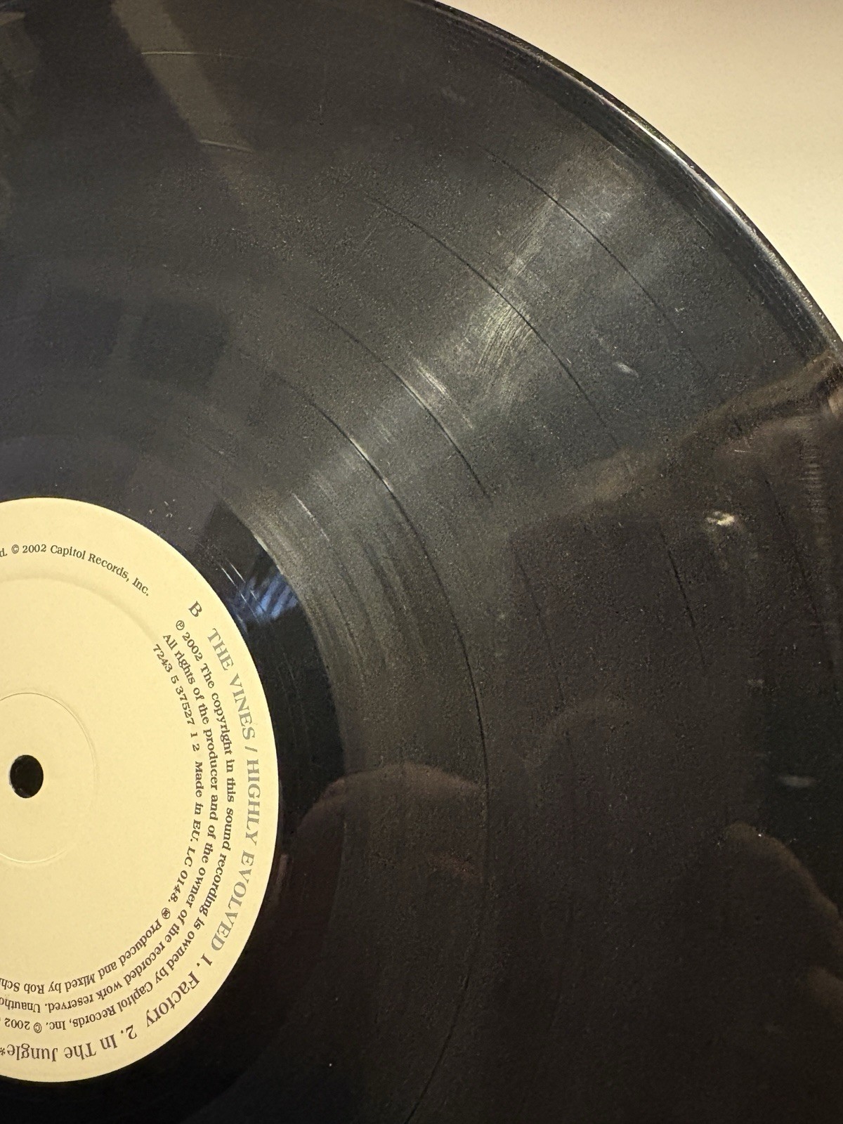 THE VINES Highly Evolved 2002 Vinyl LP EU Original Pressing Capitol Records VG