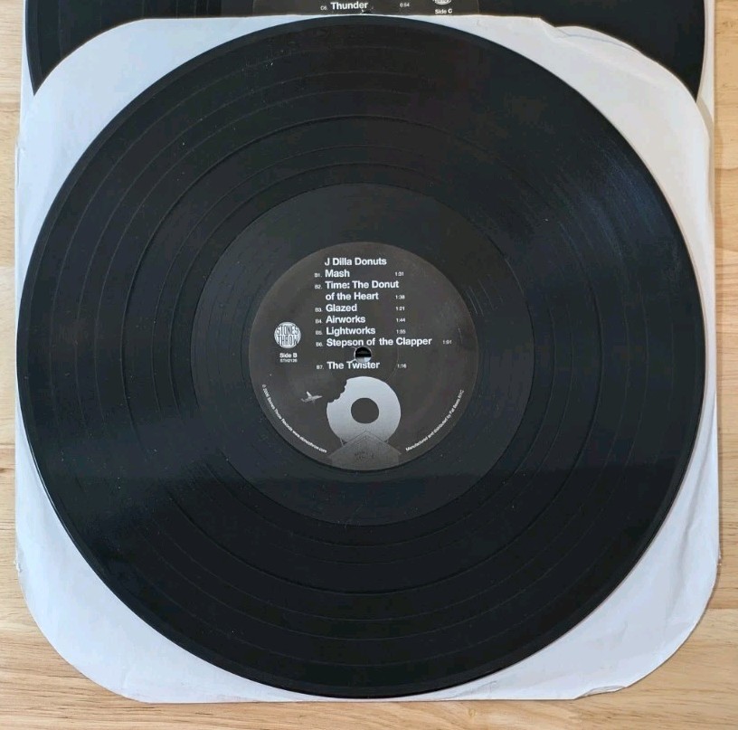 J Dilla – Donuts 2xLP Vinyl Record – Repress