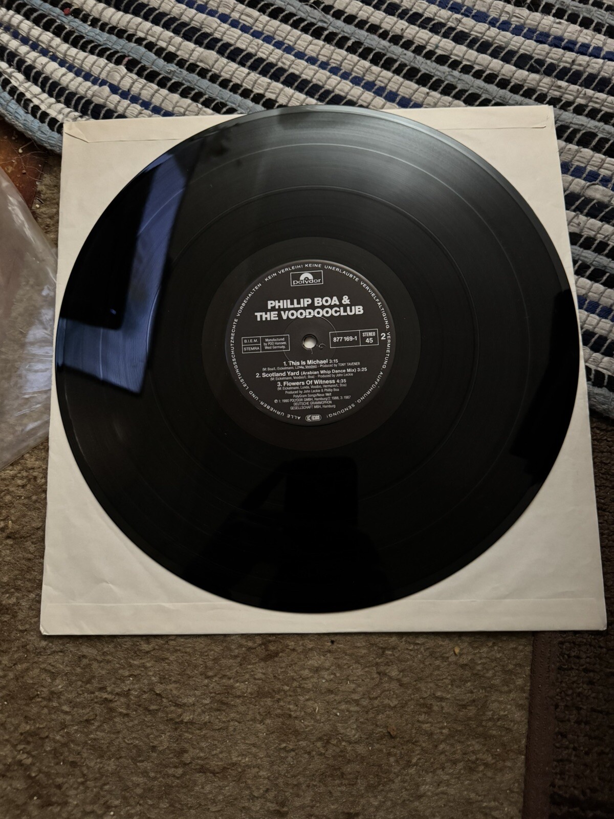 Phillip Boa And The Voodooclub – This Is Michael