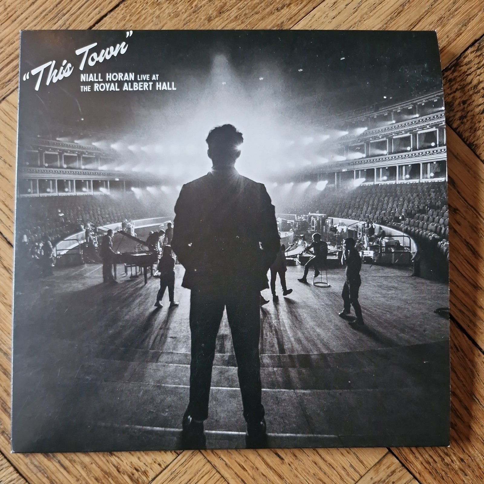 NIALL HORAN This Town/Slow Hands- LIVE AT ROYAL ALBERT HALL- 7” Single. Ex/Ex