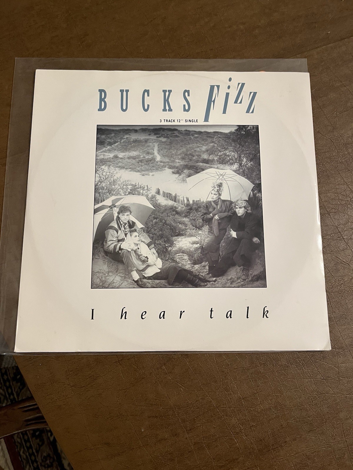 BUCKS FIZZ “I Hear Talk” Synth-pop 12″ 45rpm 1984 RCA UK VG+/VG+ FIZ T 4