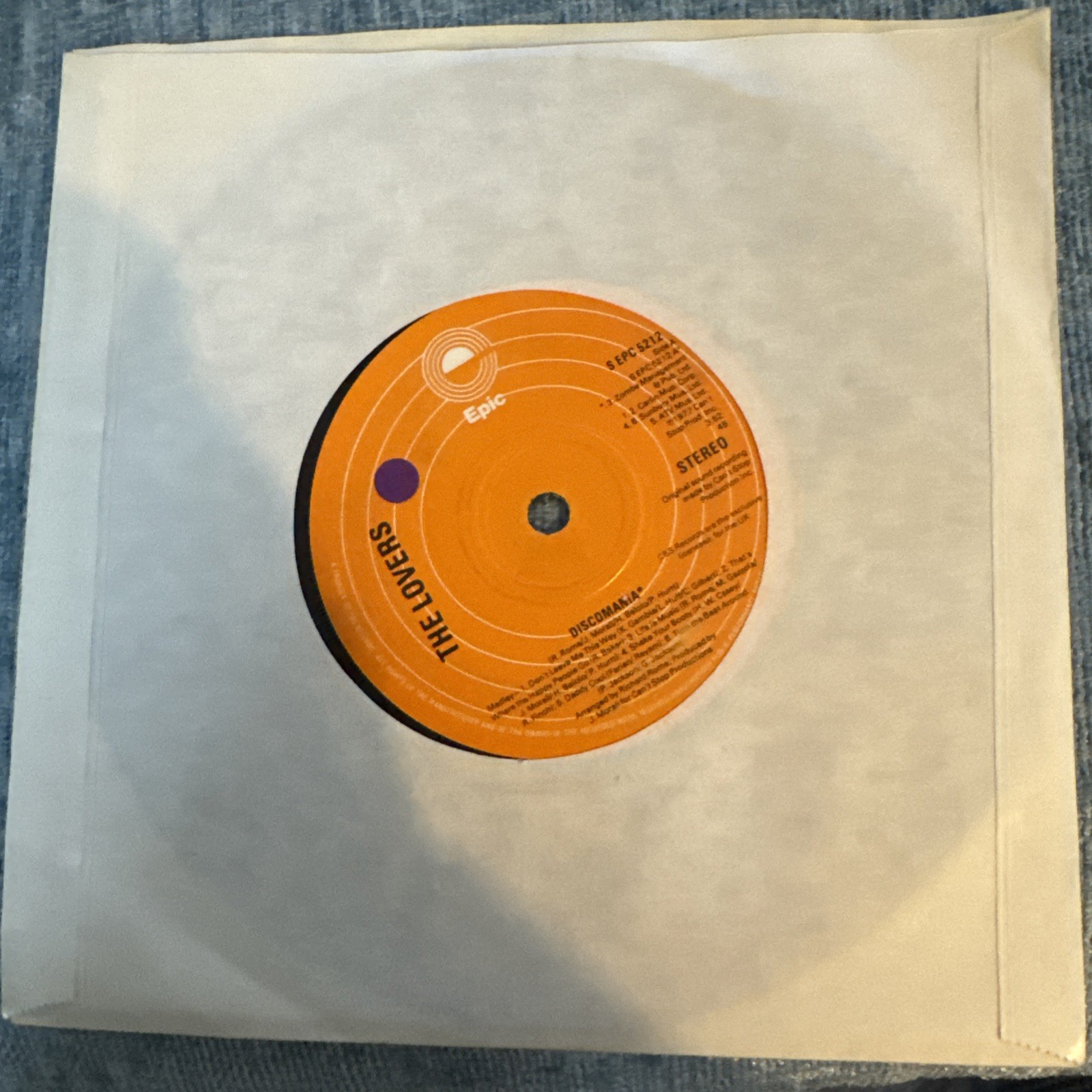 THE LOVERS DISCOMANIA (9) 1 Track 7″ Single including Plain Paper Sleeve EPIC
