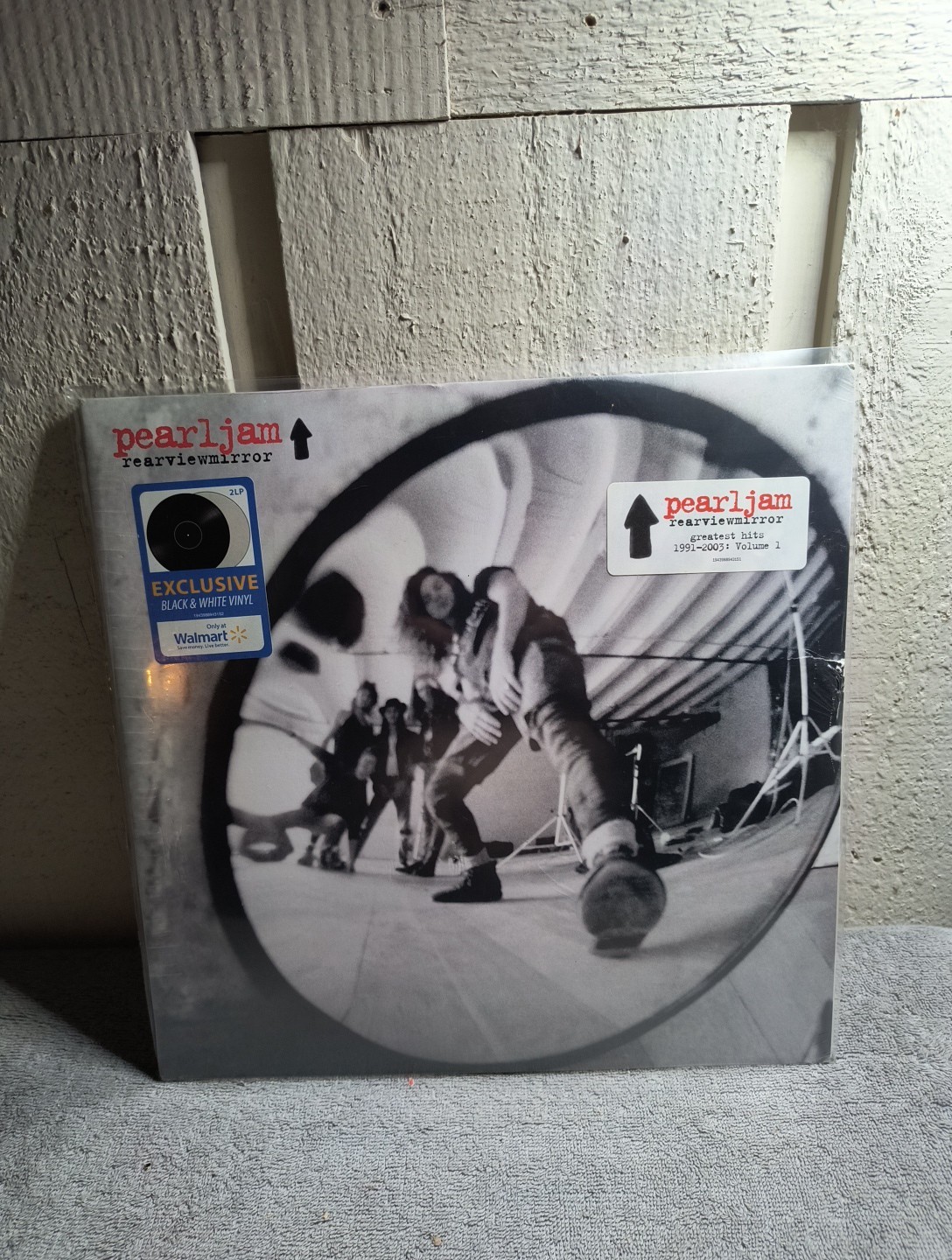 Pearl Jam – Rearviewmirror (Vinyl, 2022) Walmart Exclusive Blk And White Vinyl!