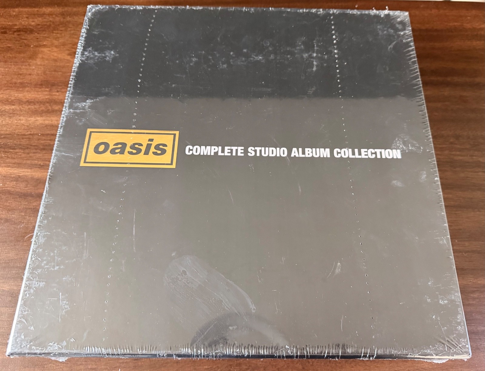 OASIS – Complete Studio Album Collection(UK 2025 SEALED 14LP GOLD VINYL BOX SET)