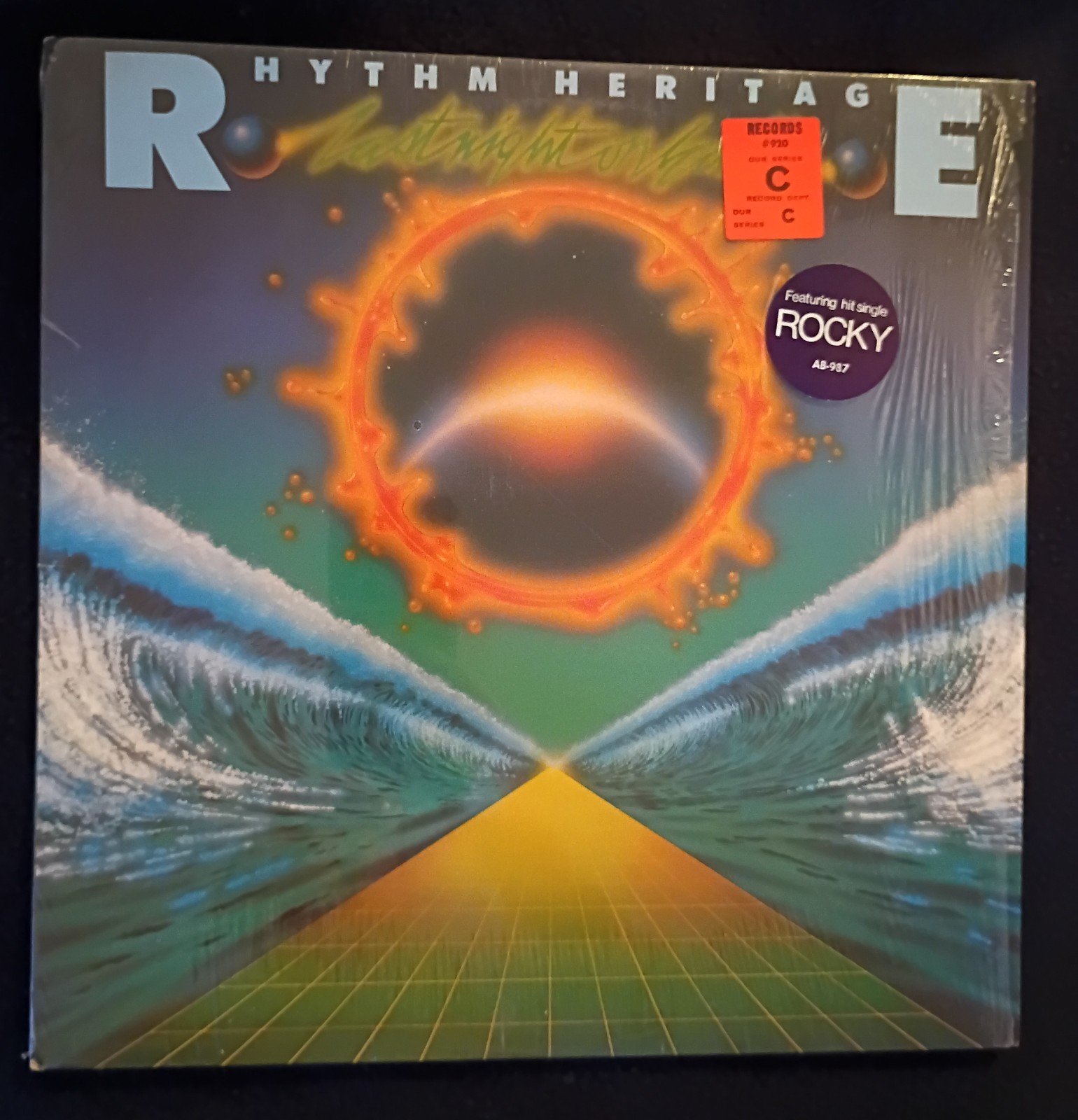 Rhythm Heritage, Last Night On Earth (Vinyl 1977 LP) “Rocky Theme” In Shrink🔥