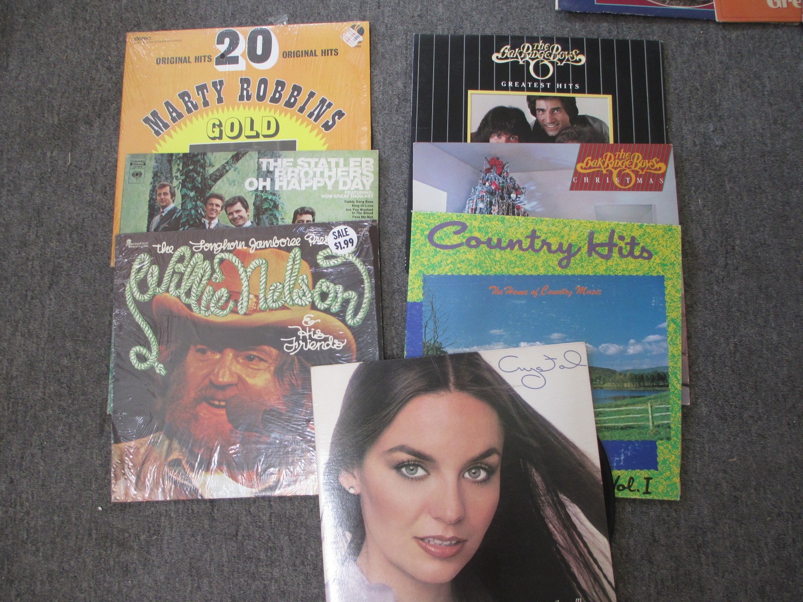 Lot of 31 Vintage Country Music LP Vinyl Albums Assorted Artists