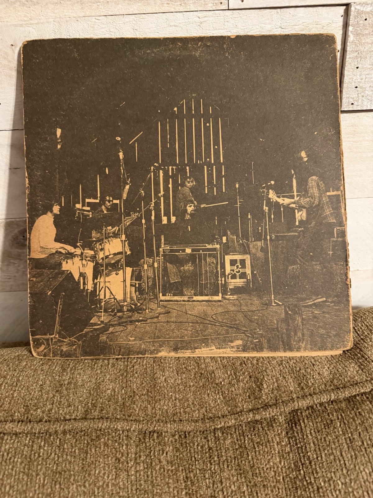 Neil Young Harvest Reprise Records SMAS-64285 12″ 33RPM Black Vinyl LP Rock 1972