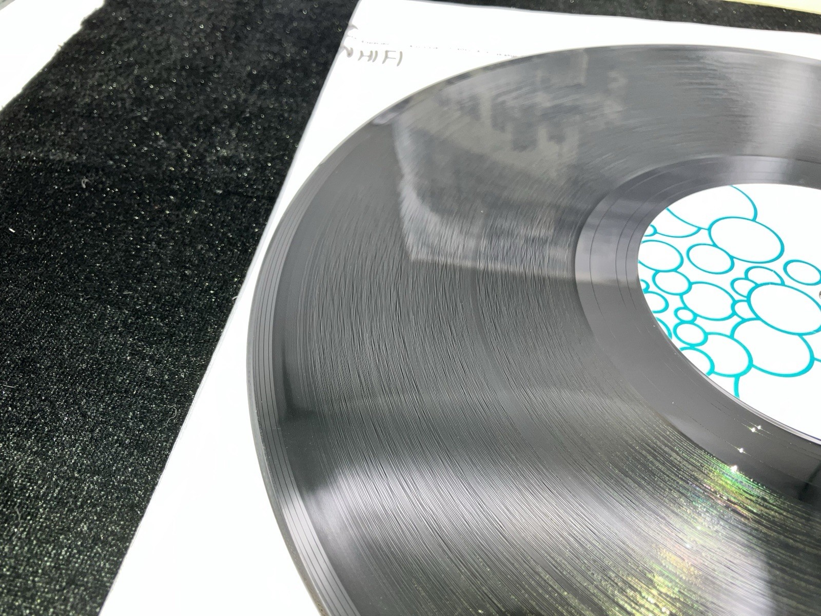 K – Invisible / Transmission Audio Couture 45 RPM Pantone 8481 1999