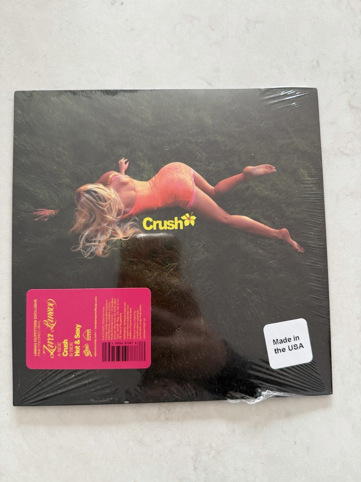 Zara Larsson Crush / Hot & Sexy UO Exclusive 7-inch Single Vinyl LE /2000 NEW