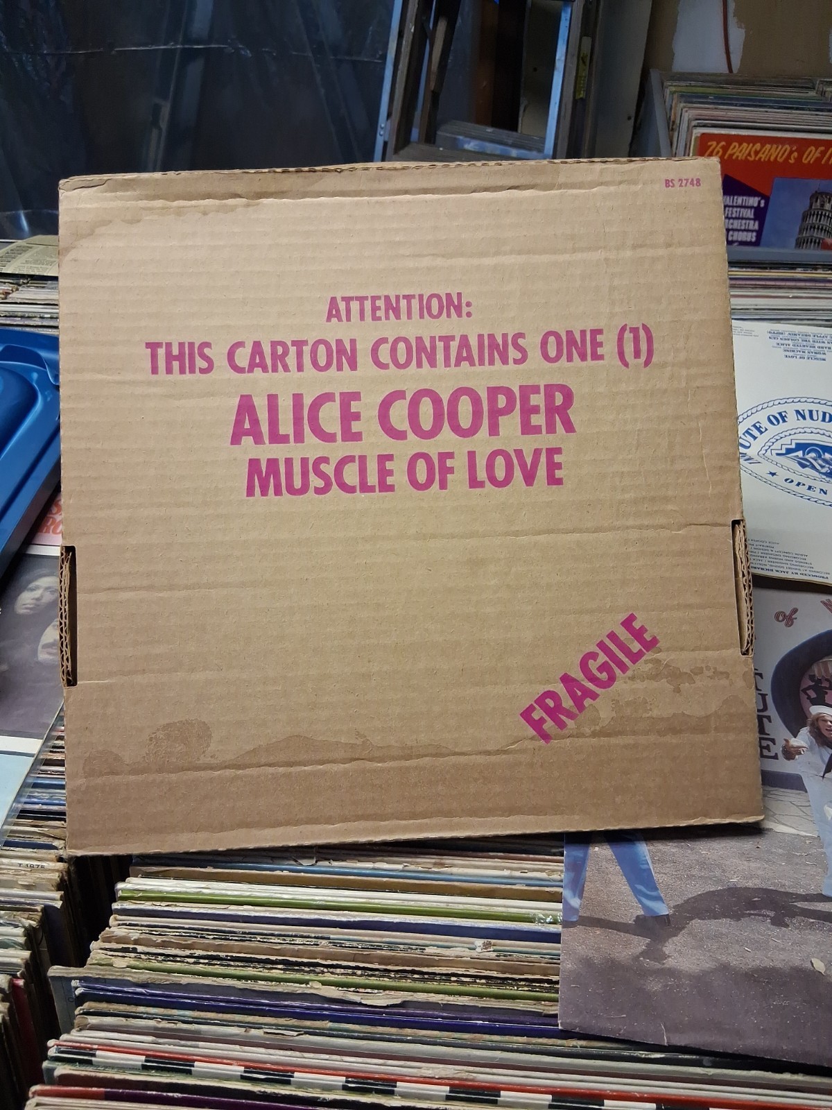 Alice Cooper Muscle of Love LP 1973 Cardboard Box & Book Cover Insert