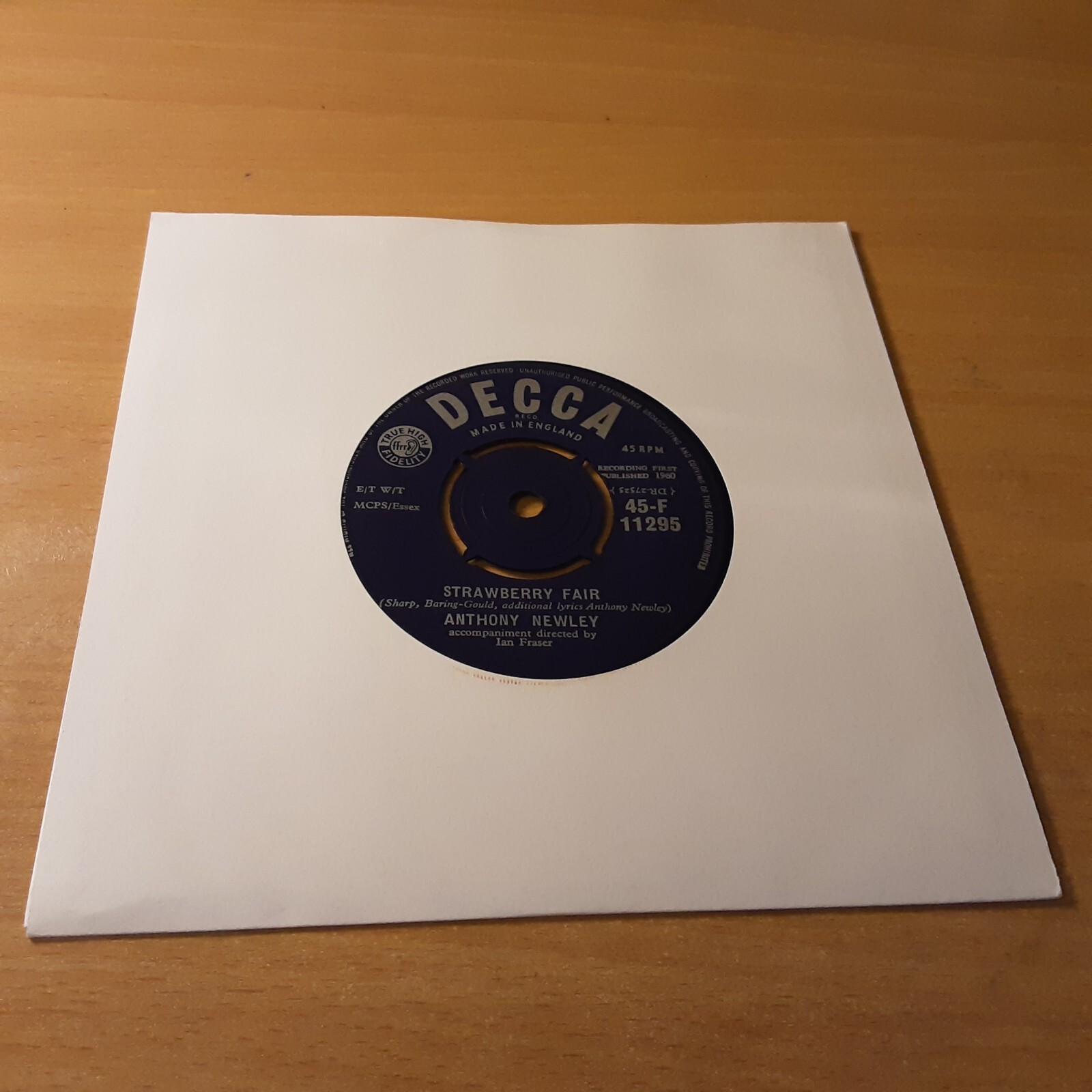 7″ Single – Anthony Newley, Strawberry Fair, 1960, DECCA (45-F 11295)