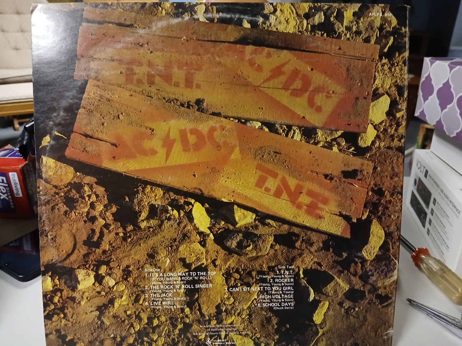 AC/DC T.N.T. AUSTRALIAN RELEASE!!! IN USA