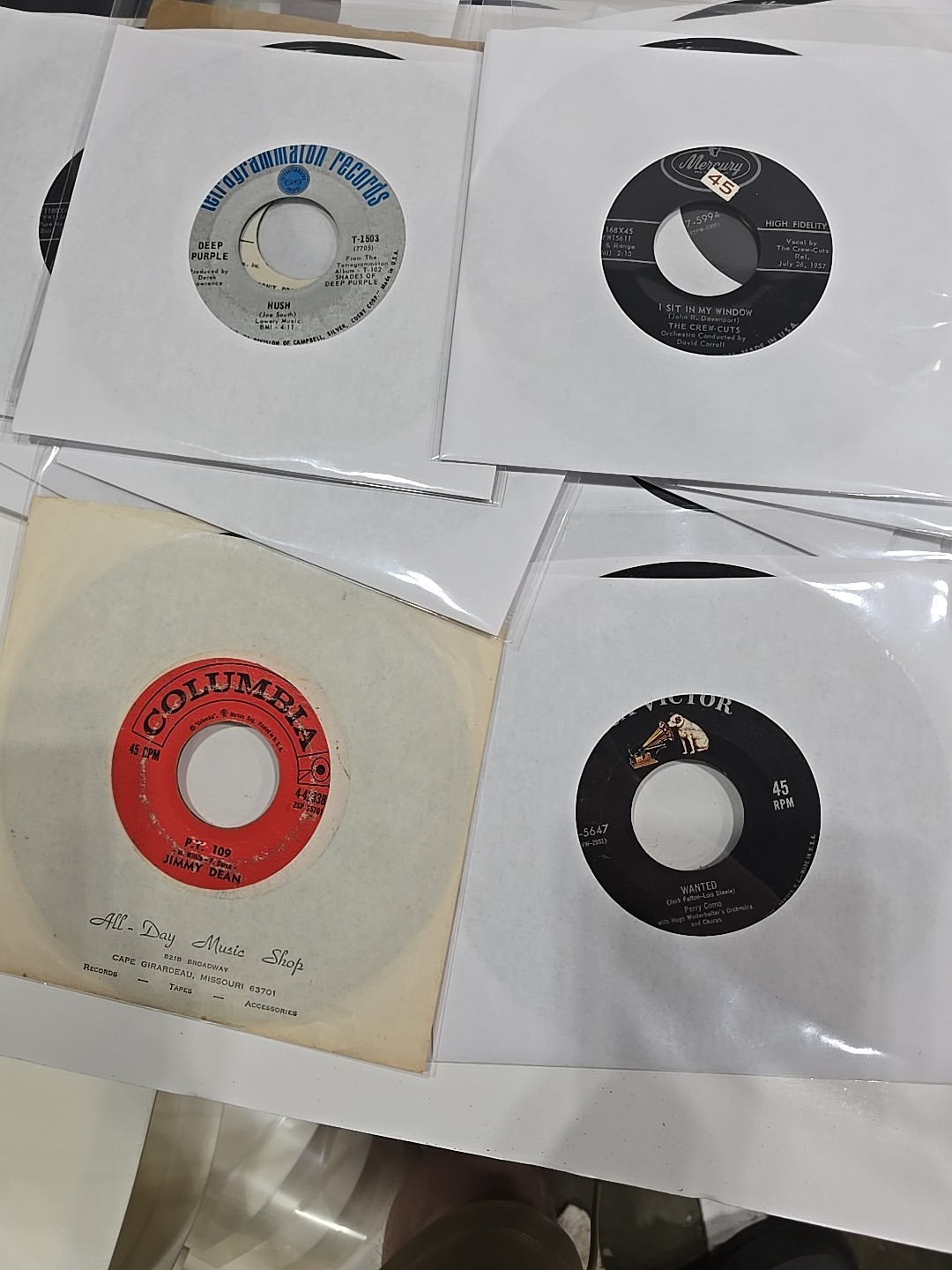 Large Lot Of 150 Unsorted 45rpm Jukebox 7″ With Sleeves Vintage
