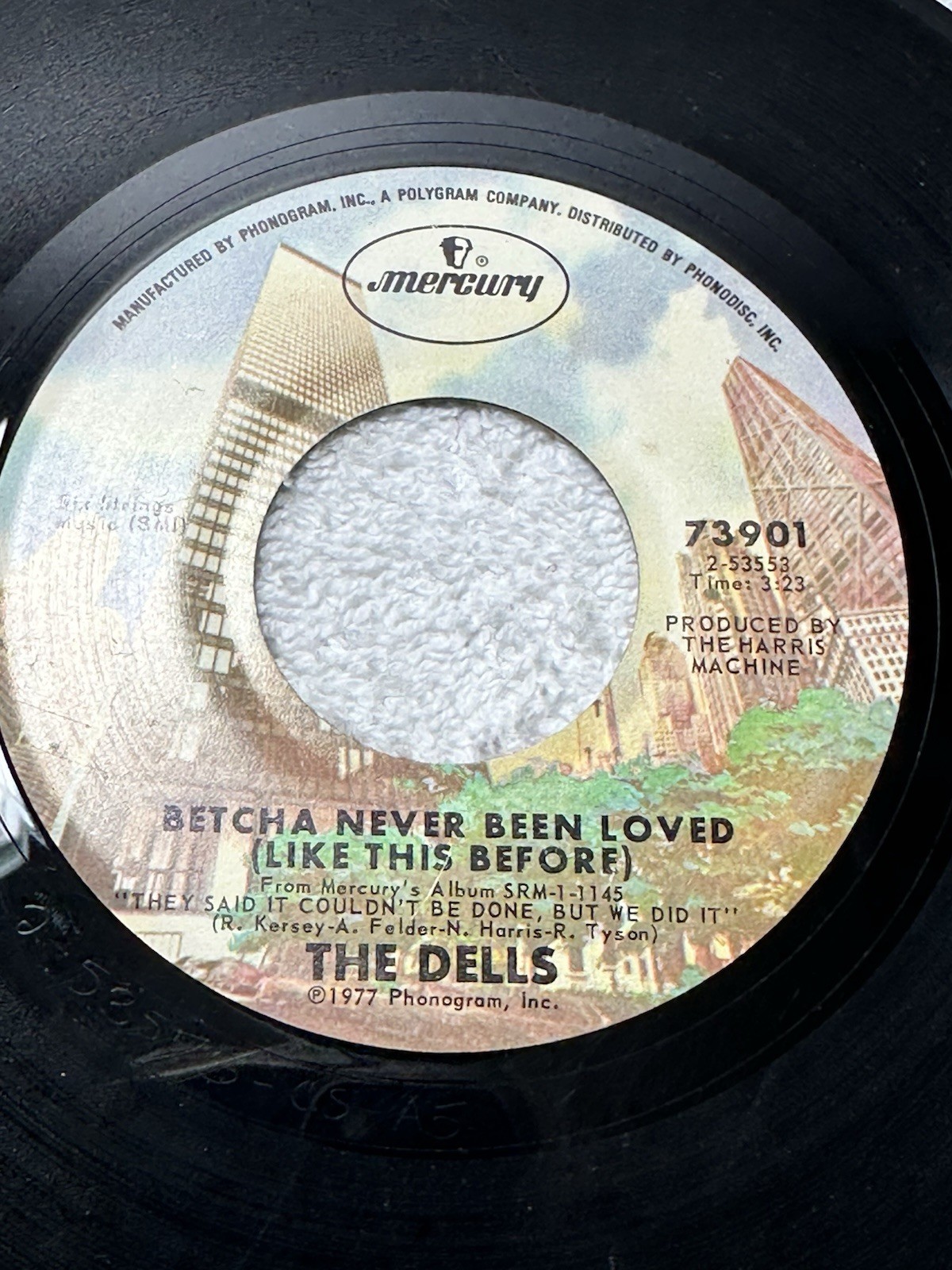 The Dells – Betcha Never Been Loved/Get on Down-1977 45 RPM Vinyl Mercury 73901