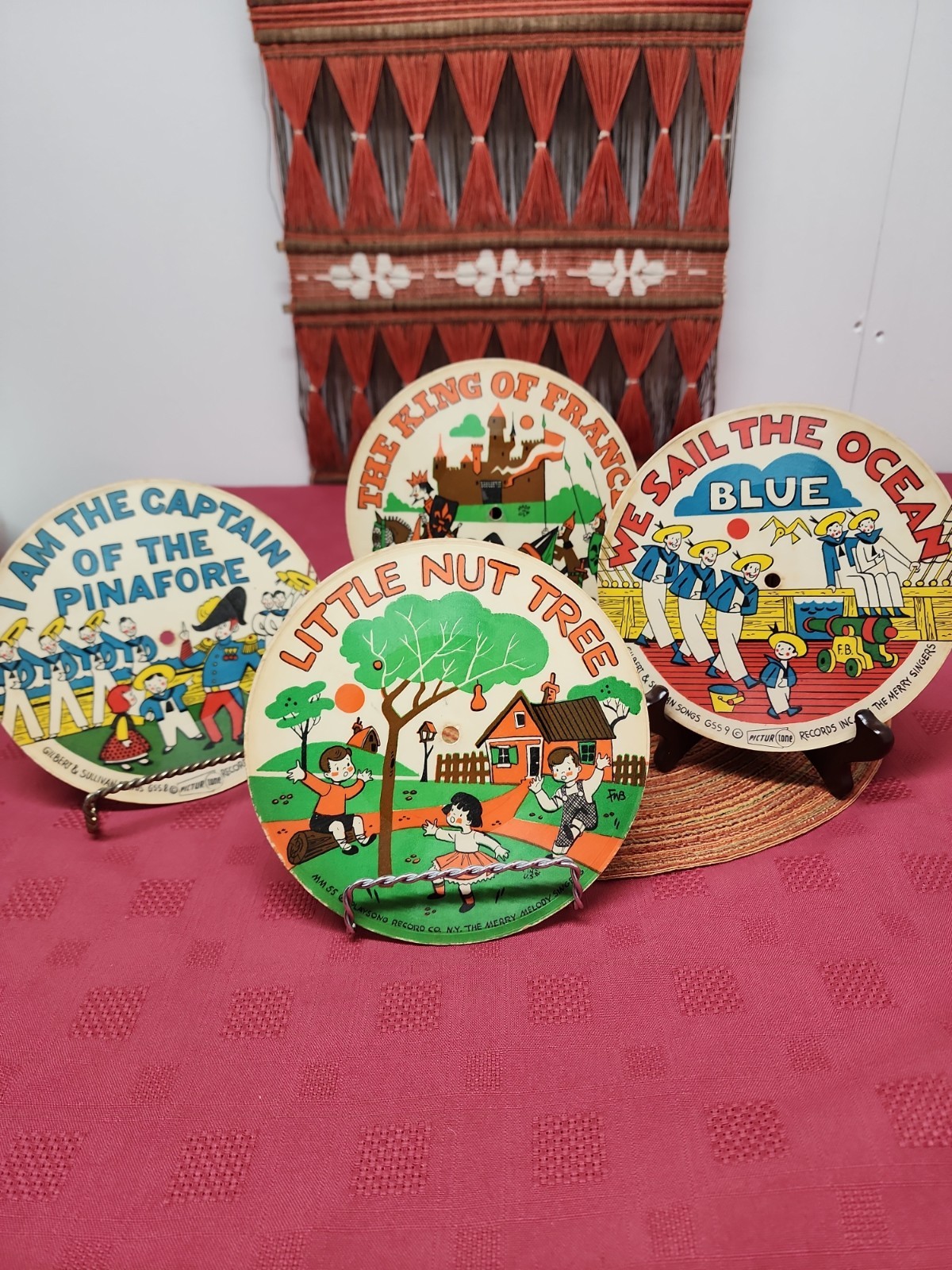 Set Of 4 Childrens Playsong & Picturtone Cardboard Picture Records 78 RPM 1940’S