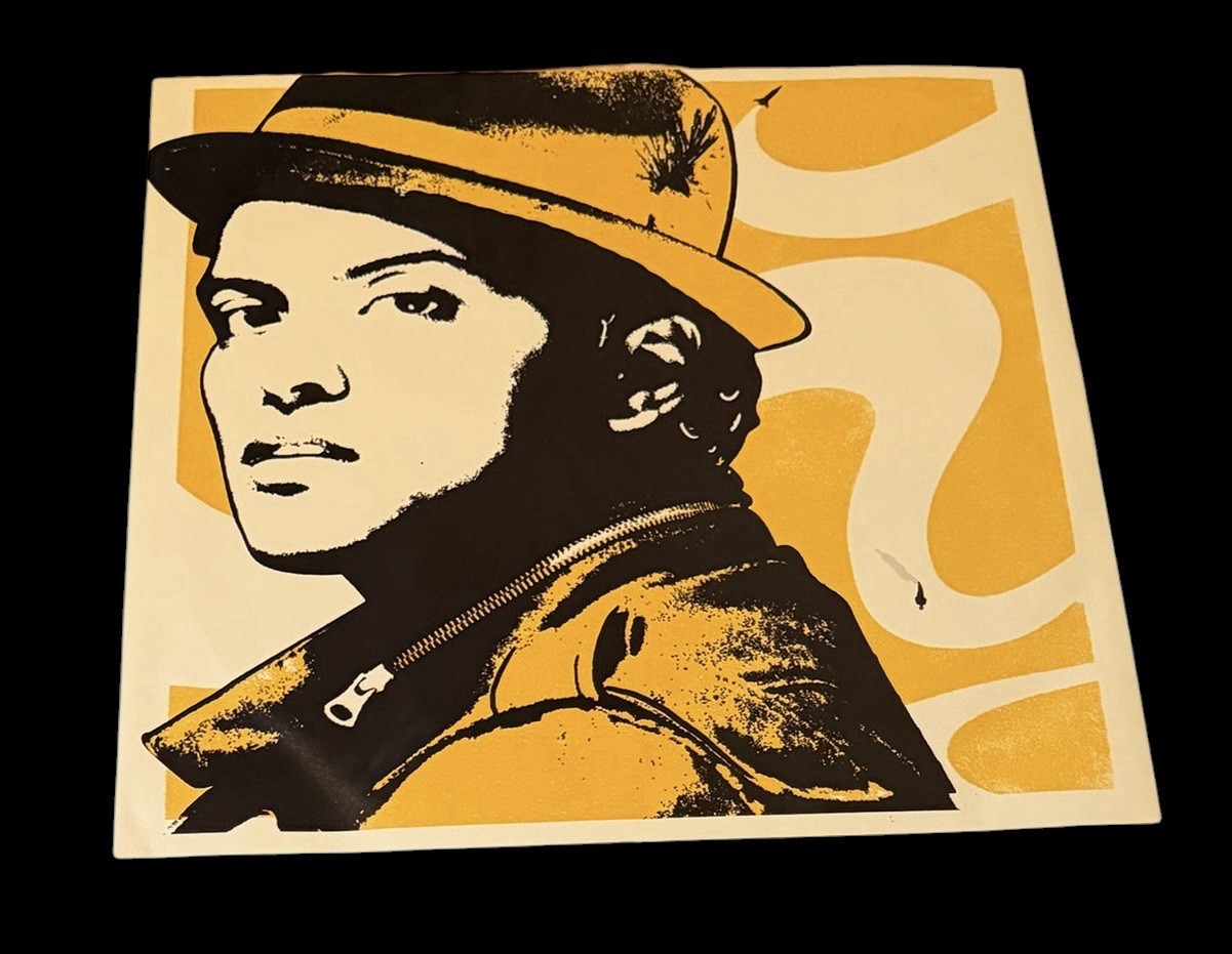 Bruno Mars – Doo-Wops and Hooligans (Vinyl) [Orange Colored]
