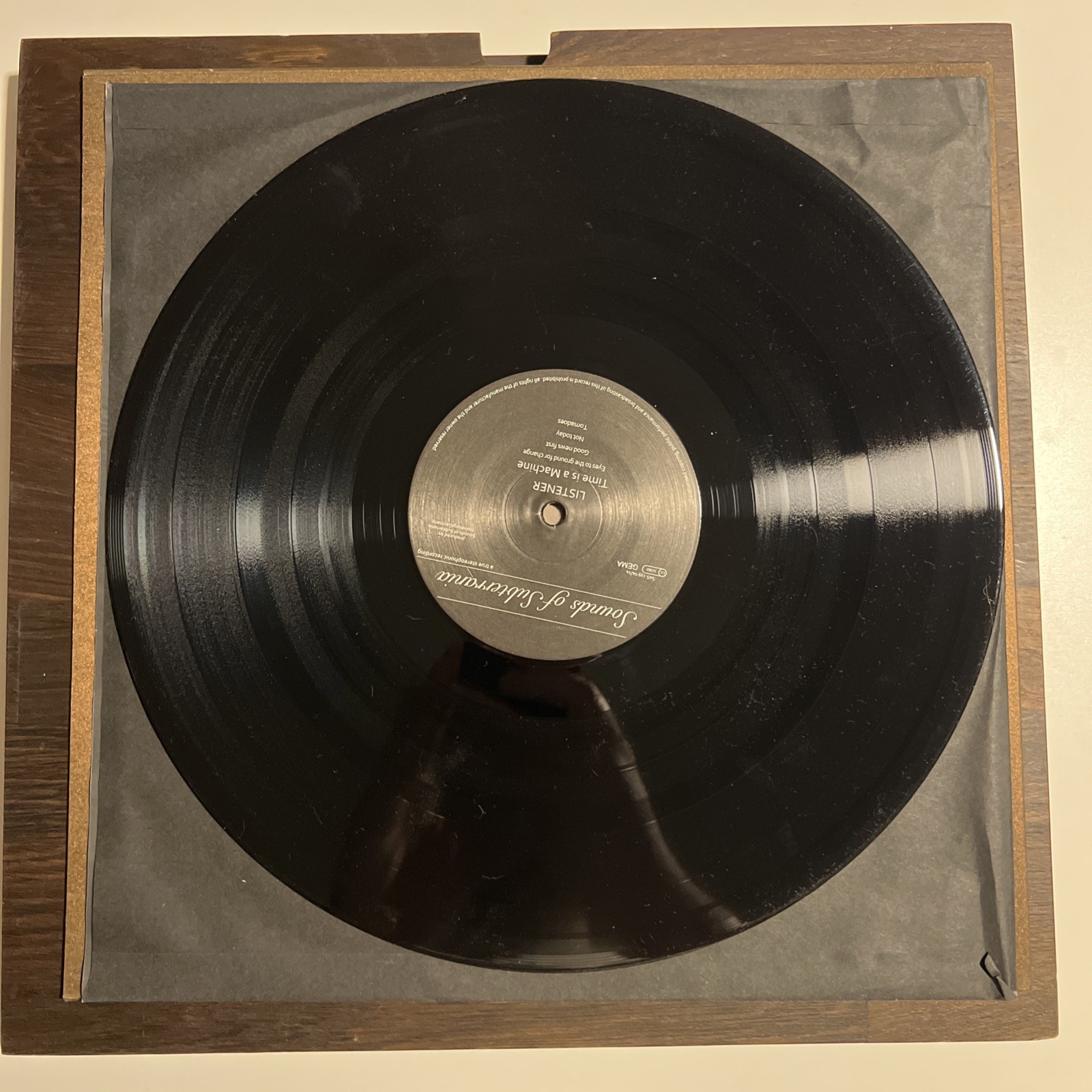 Listener Time Is A Machine Vinyl /10 Wood Oak Engraved Case
