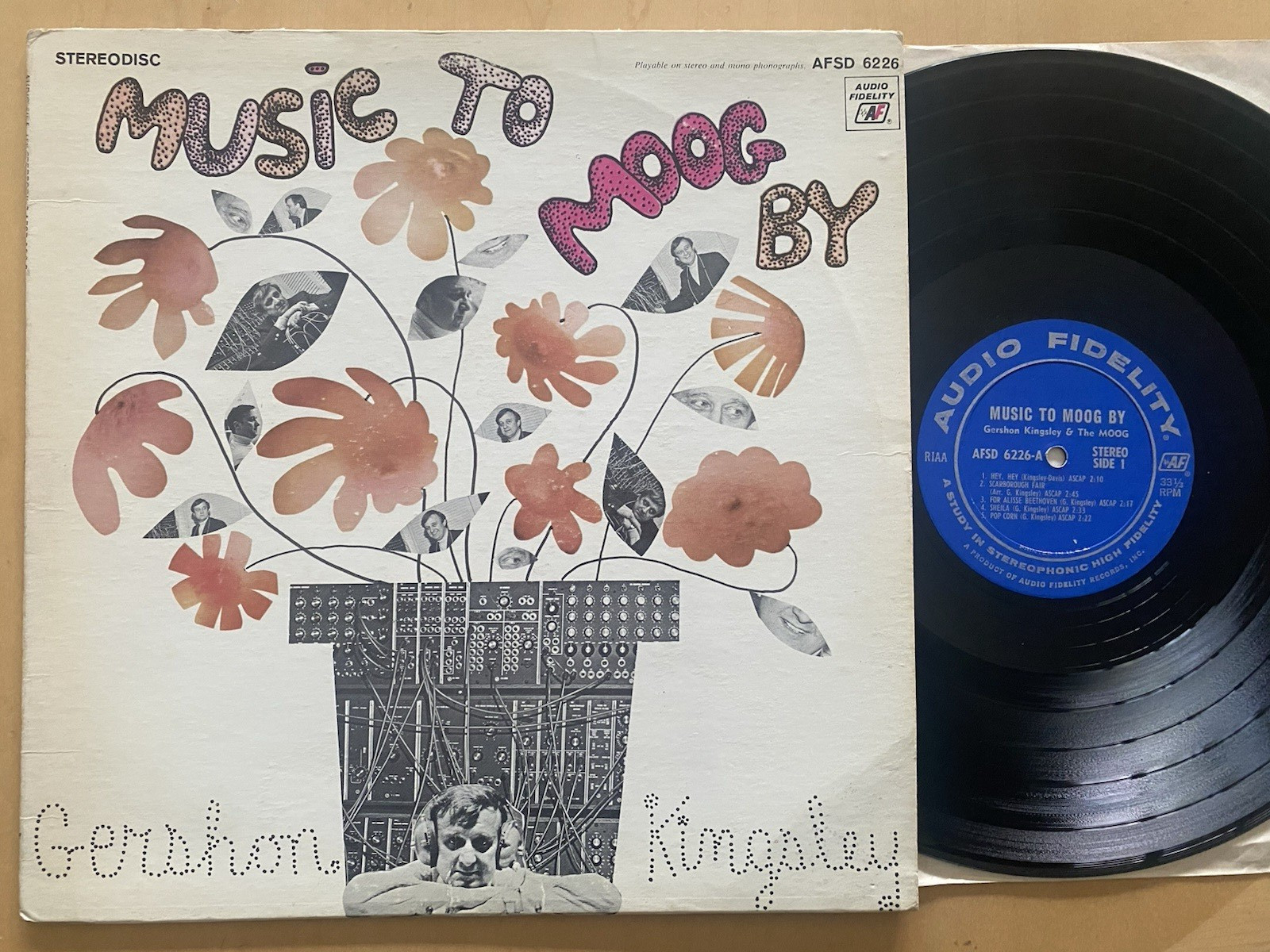 GERSHON KINGSLEY- MUSIC TO MOOG BY 1969 VINYL 1ST PRESS ELECTRONIC SYNTH POP VG