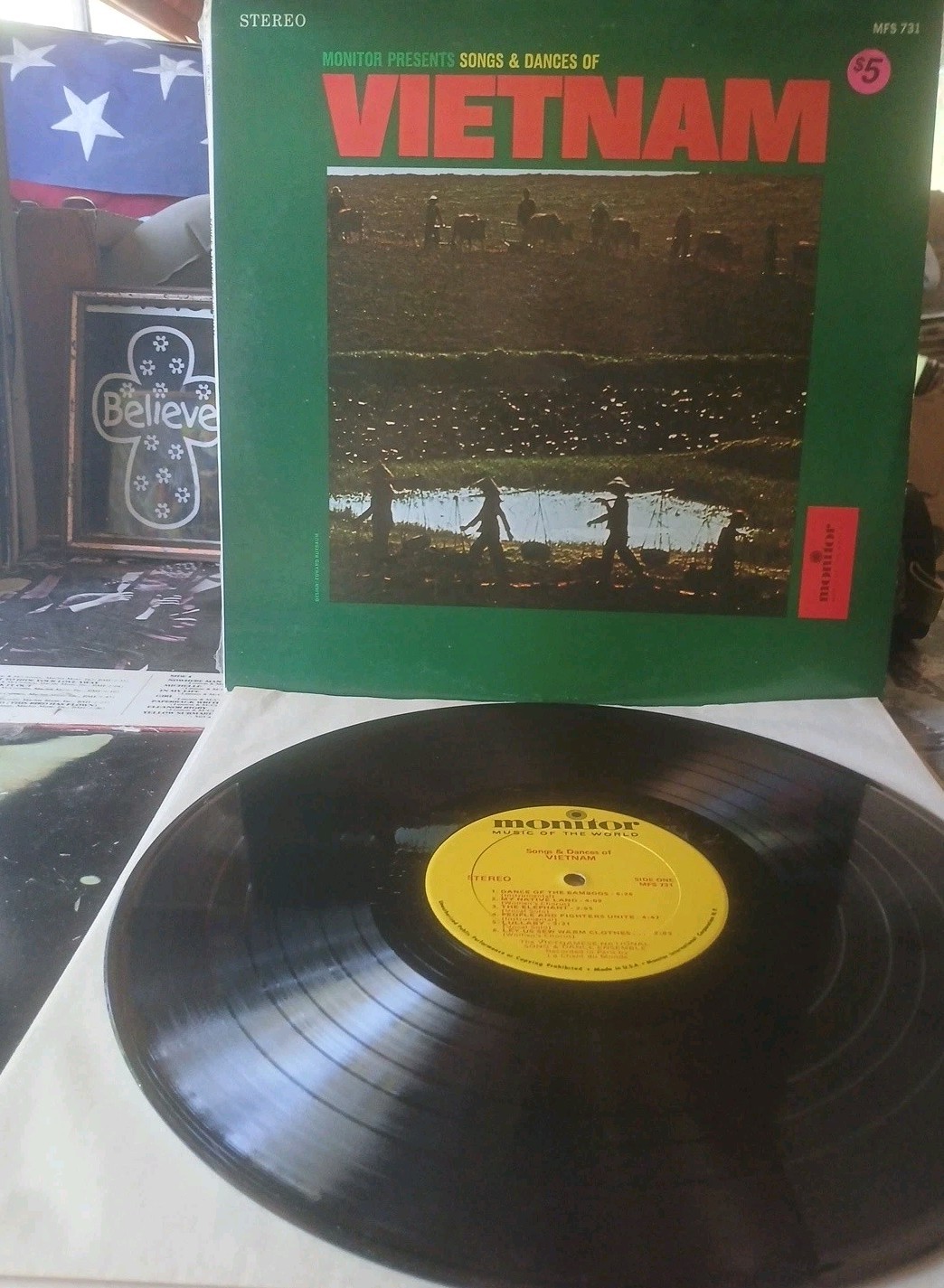 Vietnamese National Song &Dance Ensemble•Songs &Dances Of Vietnam (NM) MFS 731