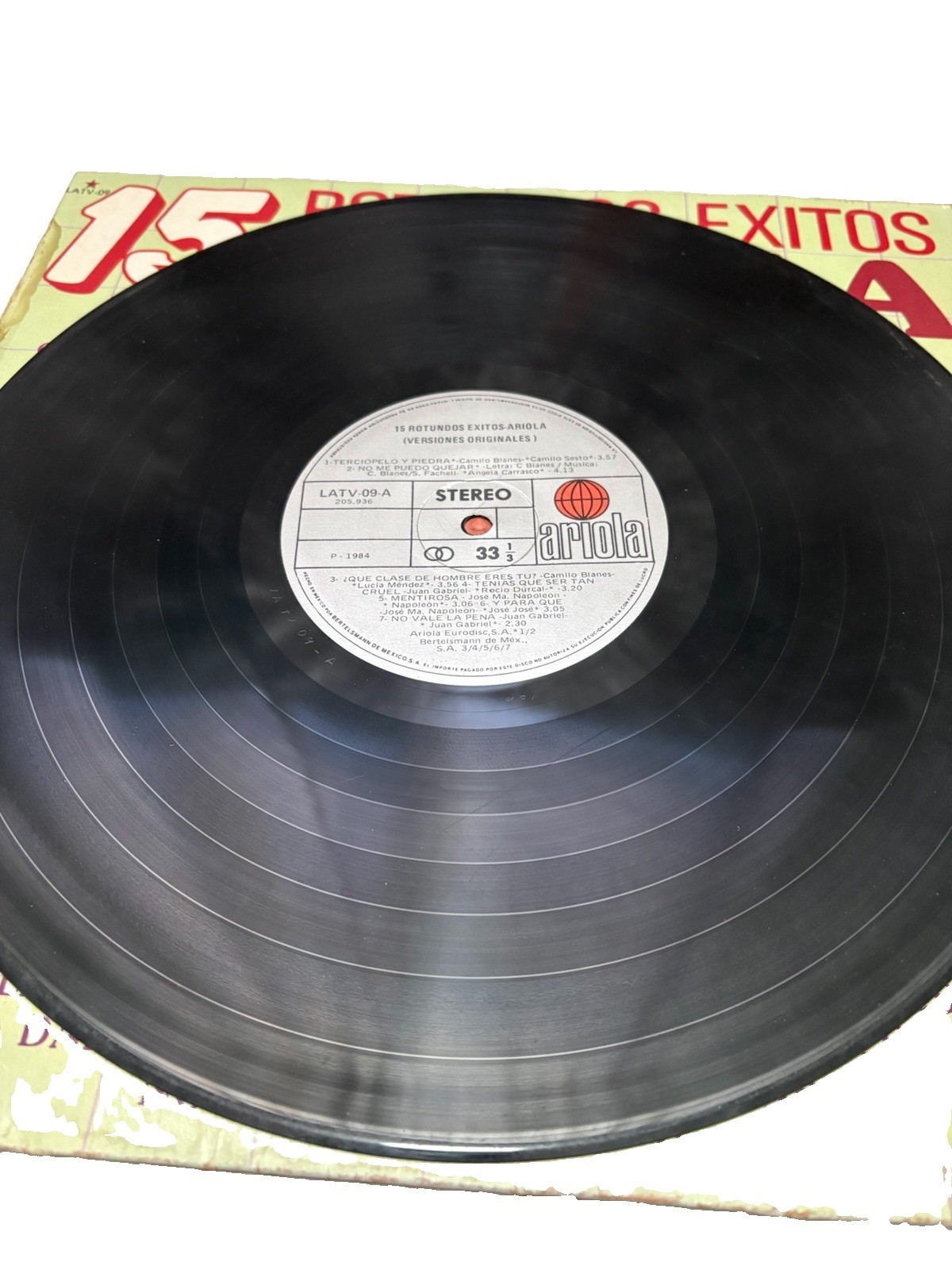 Ariola “15 Rotundos Exitos Ariola” featuring artist like Juan Gabriel
