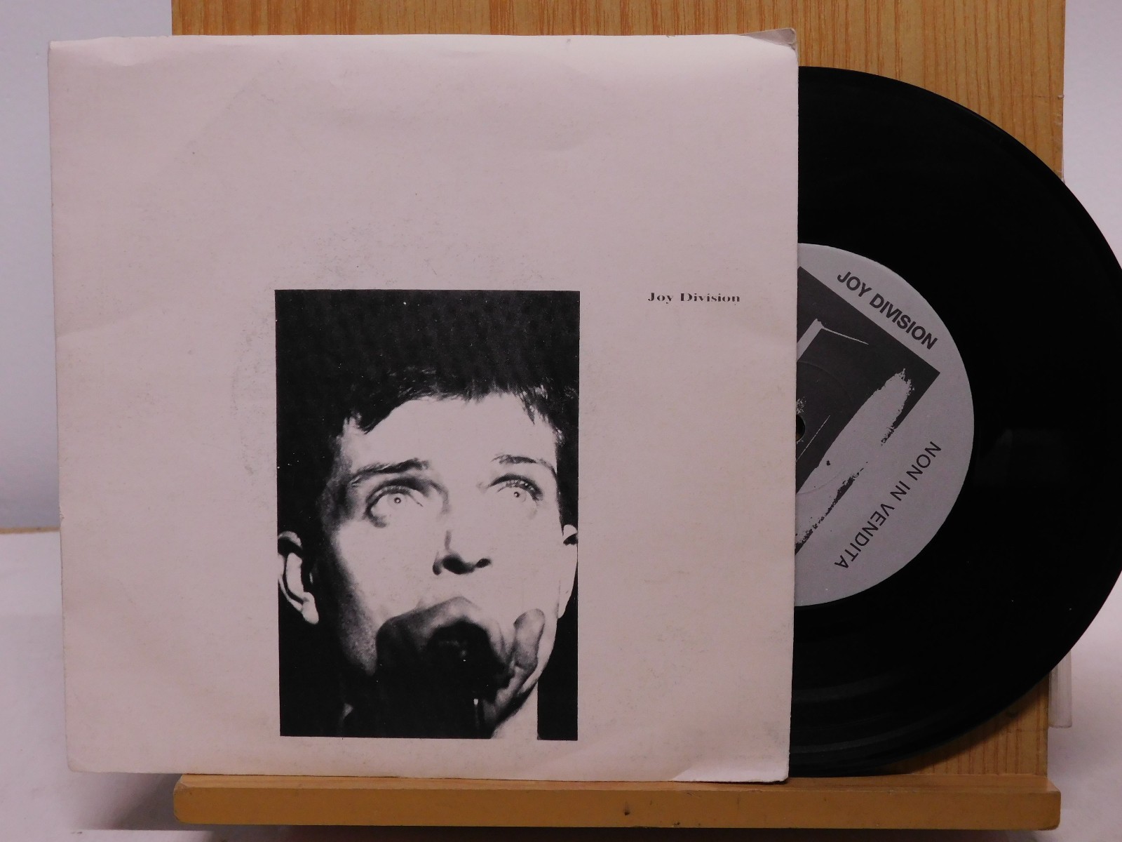 Joy Division New Wave Punk Italy Alt Cover 7 in 33 EP Joy