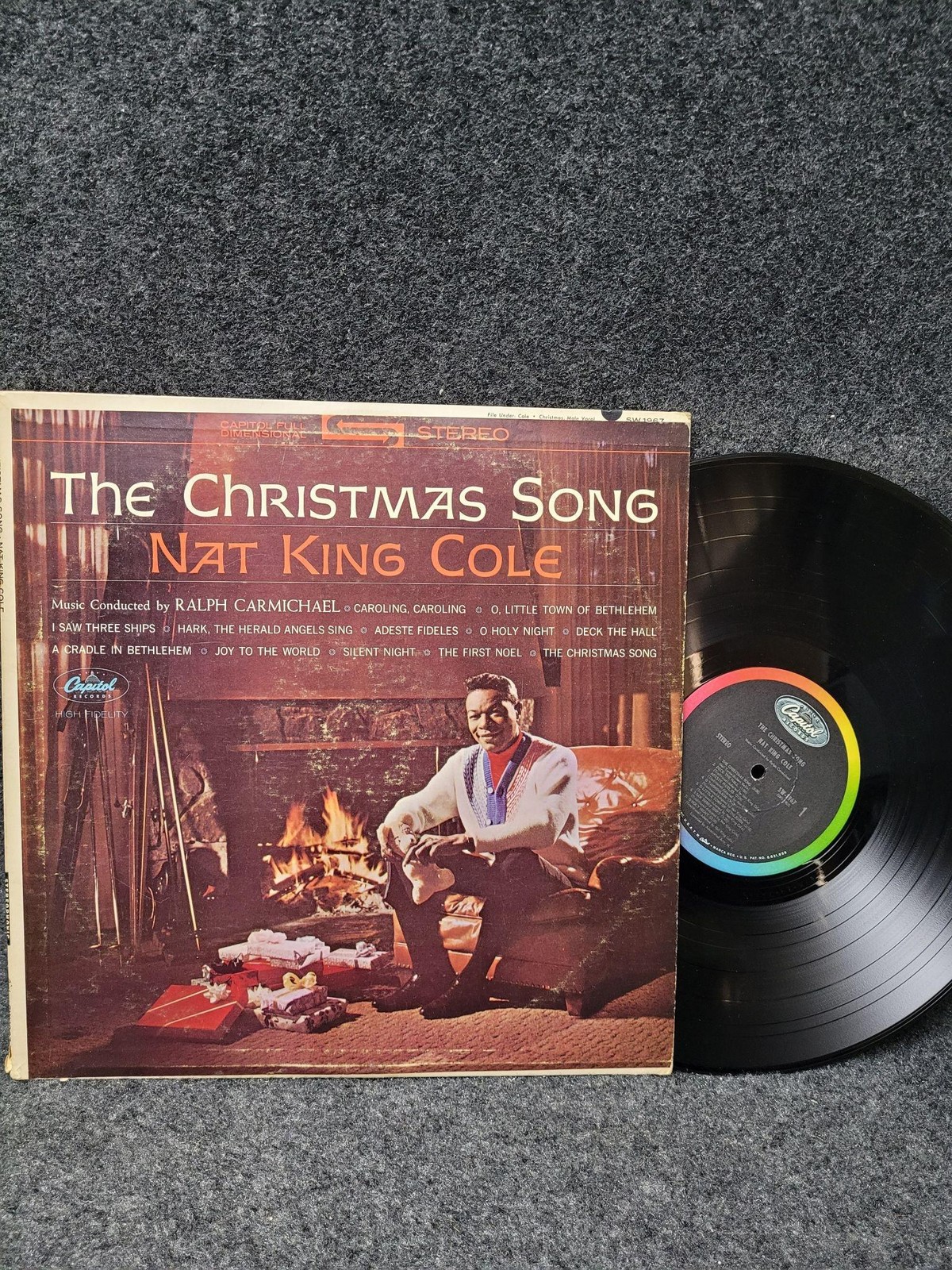 Vintage Nat King Cole The Christmas Song 12″ Vinyl LP Capitol SW 1967 Xmas Jazz