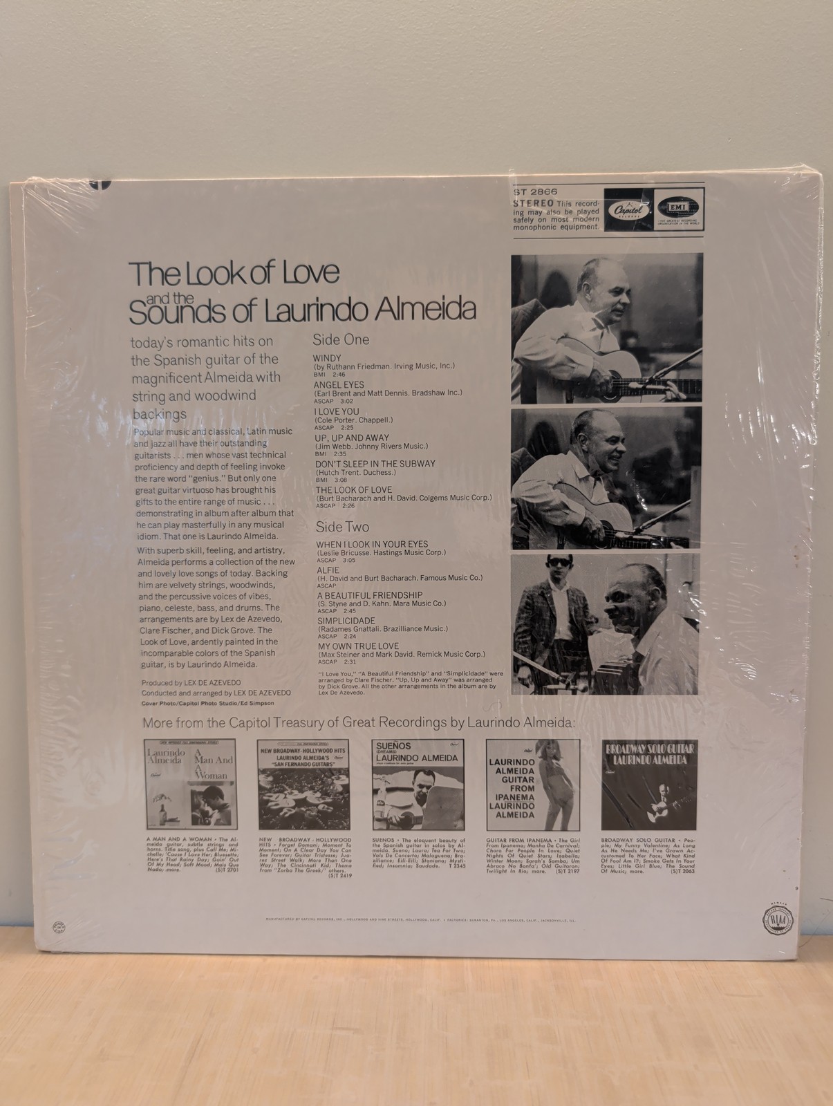 Laurindo Almeida | The Look Of Love & Sounds | LP 1968 Capitol ST 2866 | VG+/VG+
