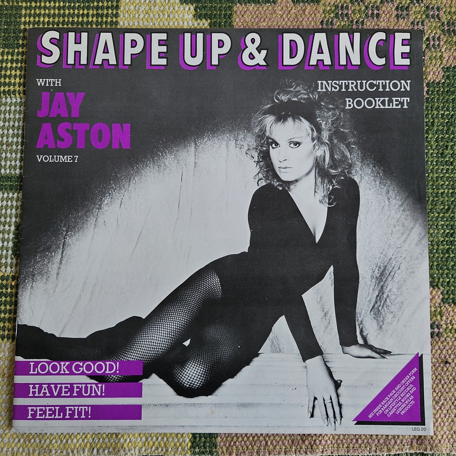 RARE 1984 Jay Aston BUCKS FIZZ Shape Up & Dance Volume 7 MINT VINYL LP +BOOKLET