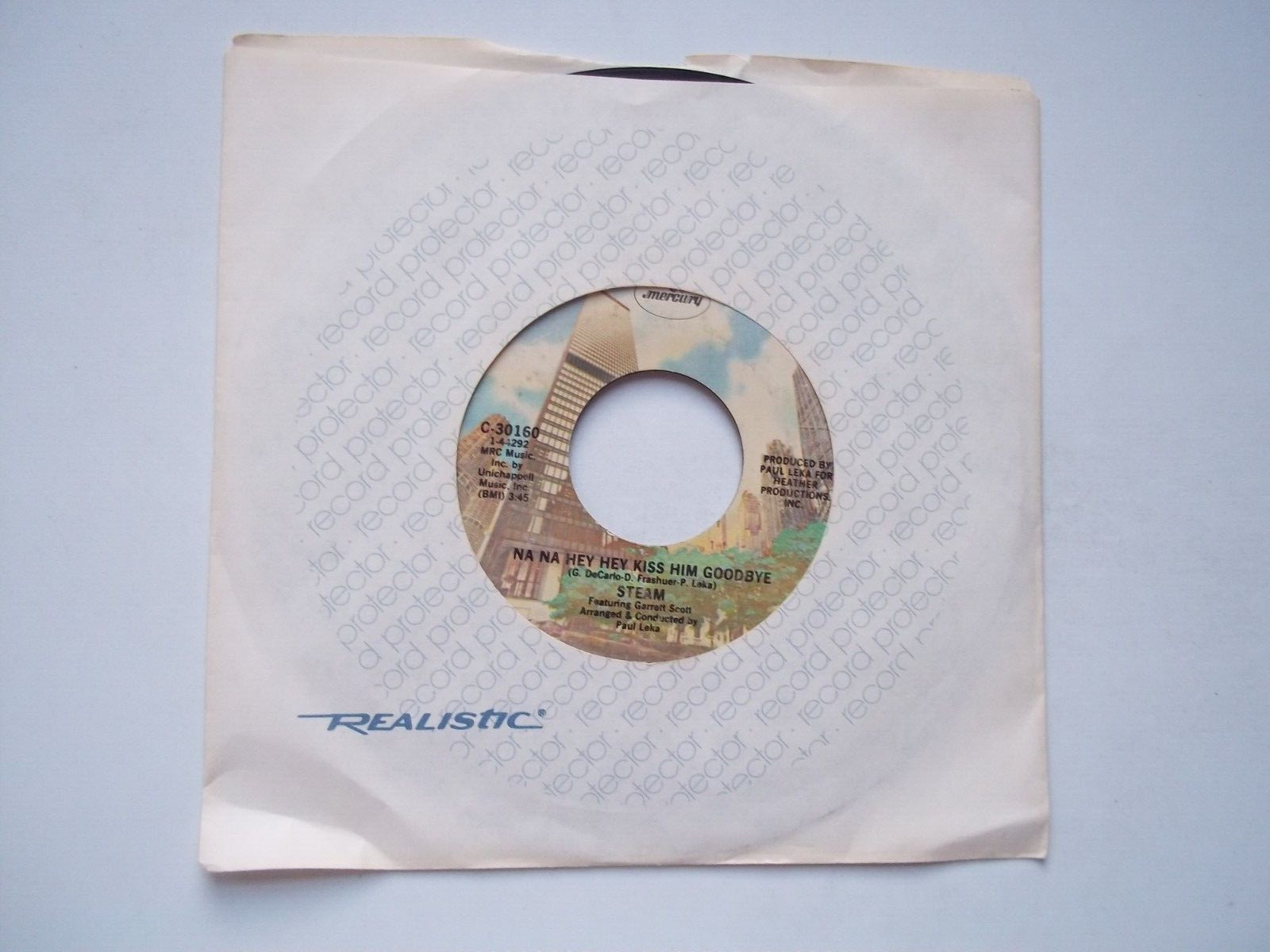 STEAM – Na Na Hey Hey Kiss Him Goodbye / Don’t Stop Lovin’ Me – 45 RPM 7″ Record