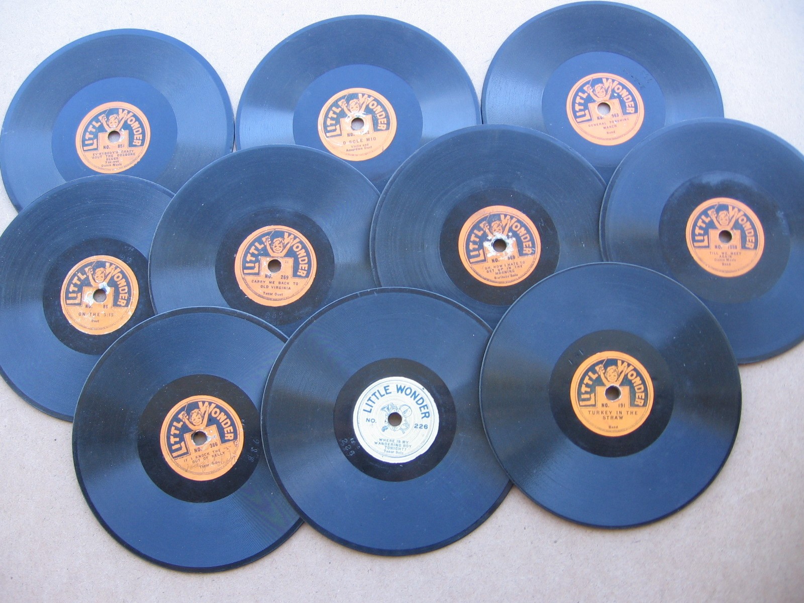 10 x 78 RPM LITTLE WONDER RECORDS
