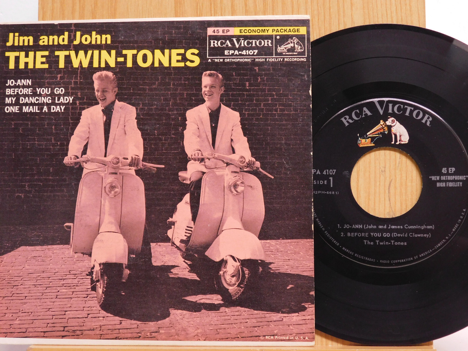 Jim and John Pop Rock n Roll 45 EP Before you Go on RCA Victor