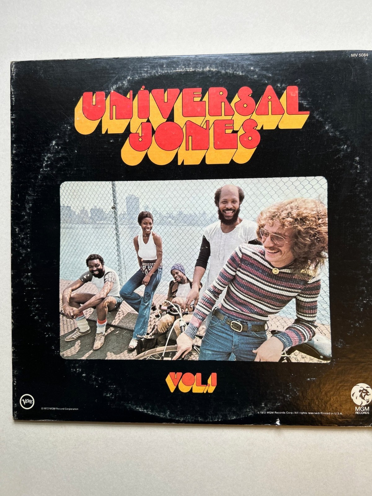 Universal Jones – Vol. I – MV5084 – 1972 – Very nice album!