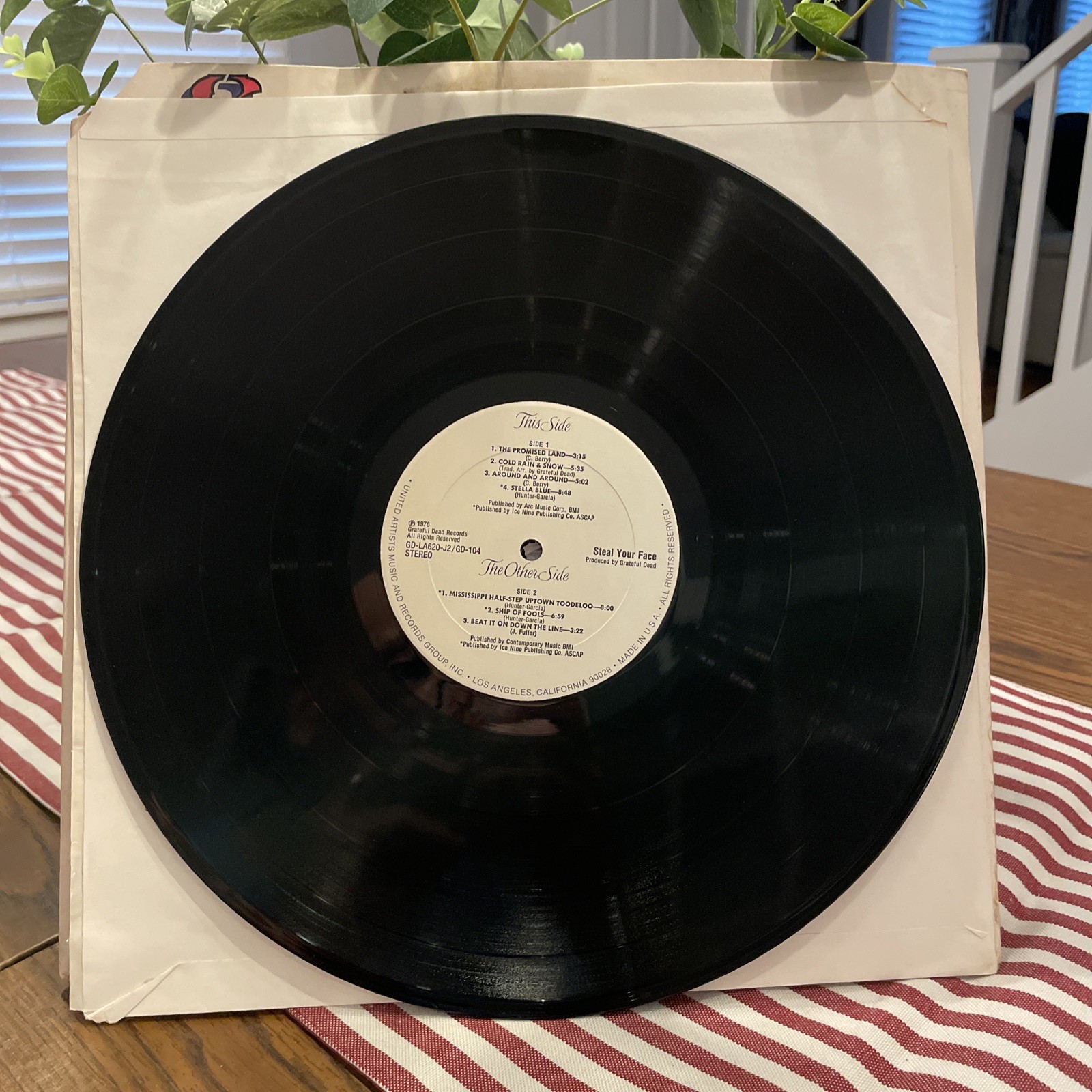 Grateful Dead “Steal Your Face” LP 1976 GD-LA620 Some Scratches See Photos