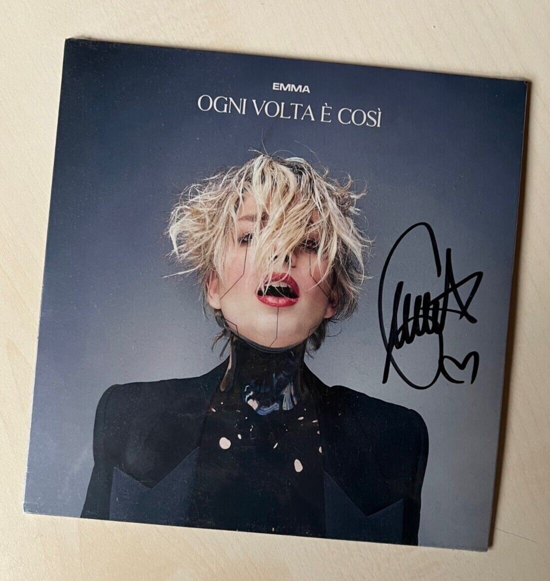 EMMA MARRONE “OGNI VOLTA E’ COSI” RARO 45giri AUTOGRAFATO – sigillato