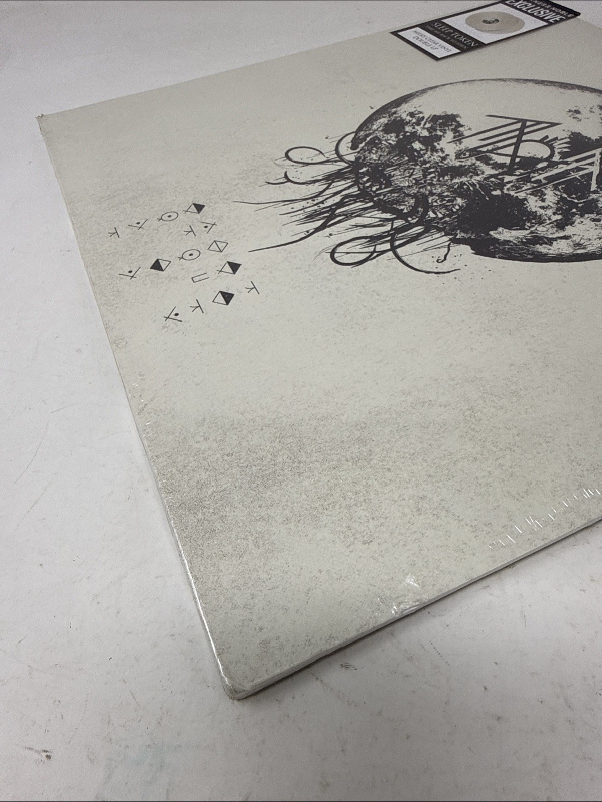 Sleep Token – Take Me Back To Eden LTD Ed. Milky Clear Vinyl 2LP *Sleeve Damage