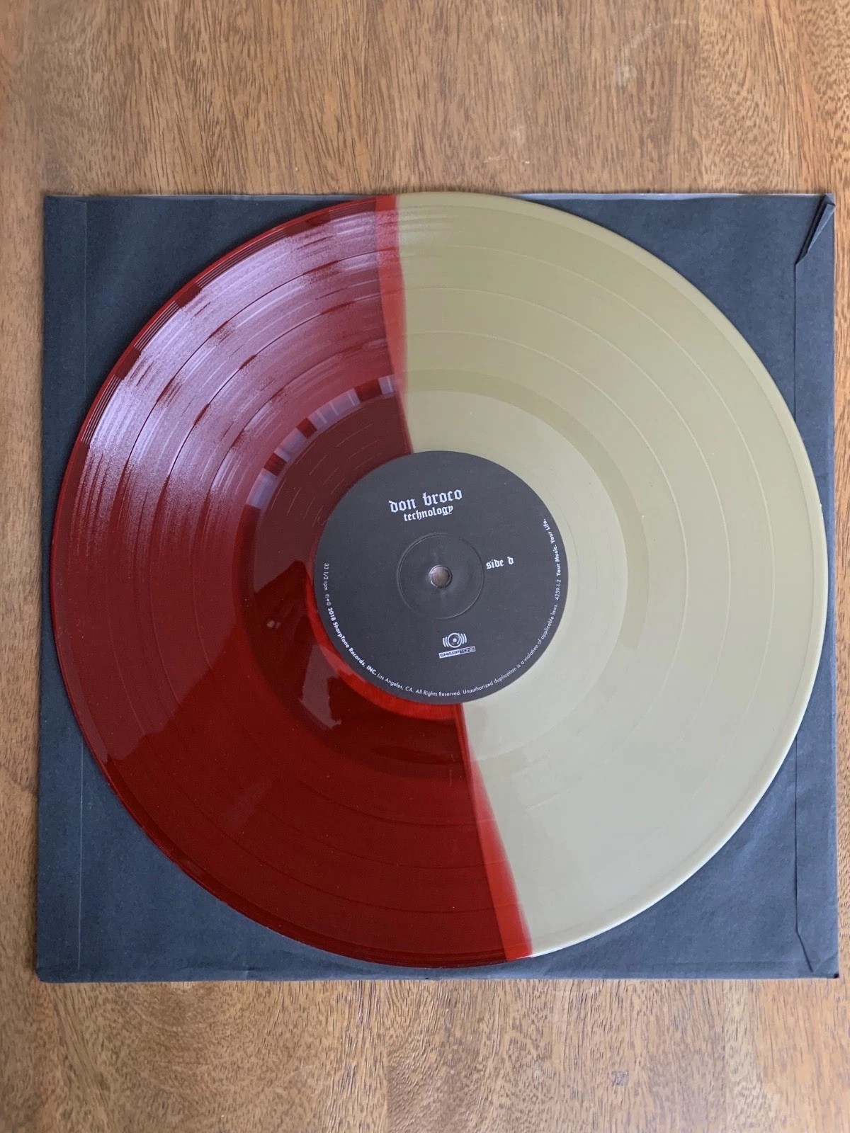 Don Broco – Technology ***SIGNED – RED/GOLD Split** 2018 – 2xLP Vinyl – EX/NM