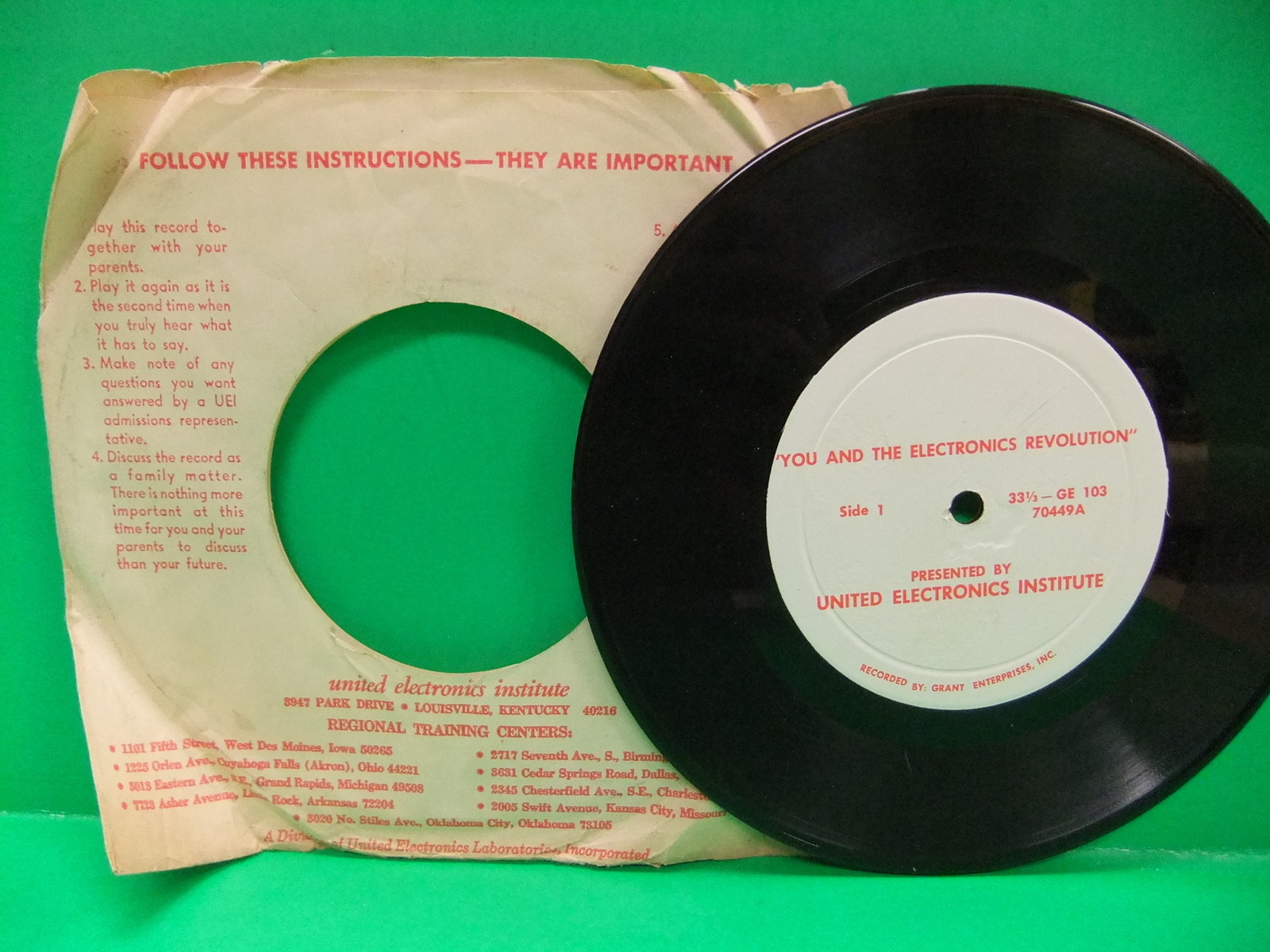 You And The Electronics Revolution United Electronics Institute 7″ Little RockAR