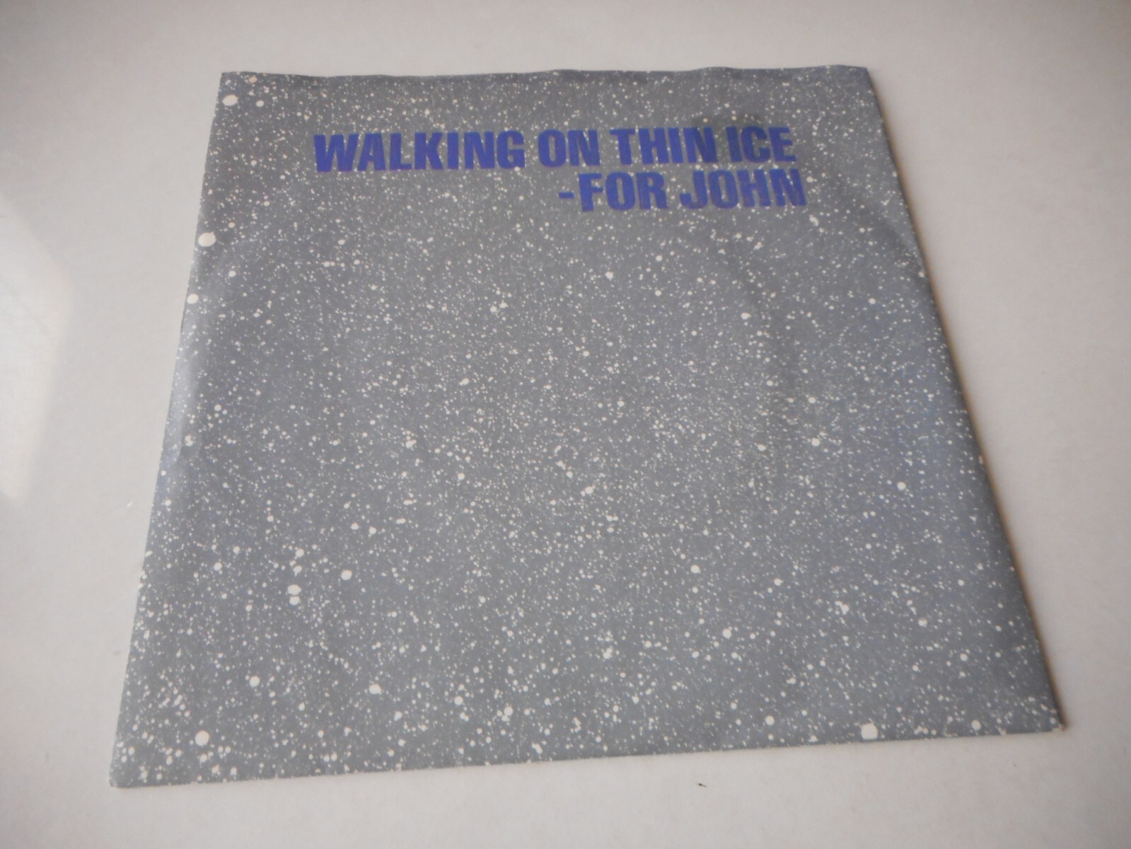 YOKO ONO – Walking On Thin Ice / It Happened (GEF49683) – 45 – Includes insert